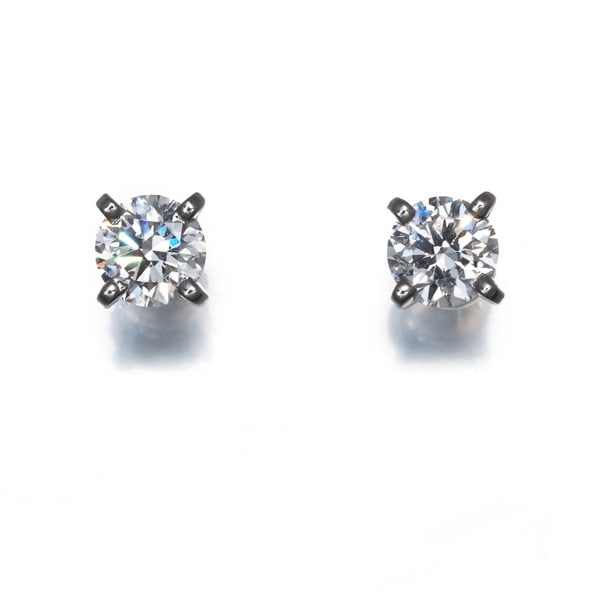 Cartier Earrings Diamond 0.23Ct/ 0.23Ct E/ F 3Ex 1895 Solitaire Pt 950: Cartier Earrings Diamond 0.23Ct/ 0.23Ct E/ F 3Ex 1895 Solitaire Pt 950 Cartier's 1895 collection shines with its natural diamond, set in platinum and adorned with the brand's signature style. This