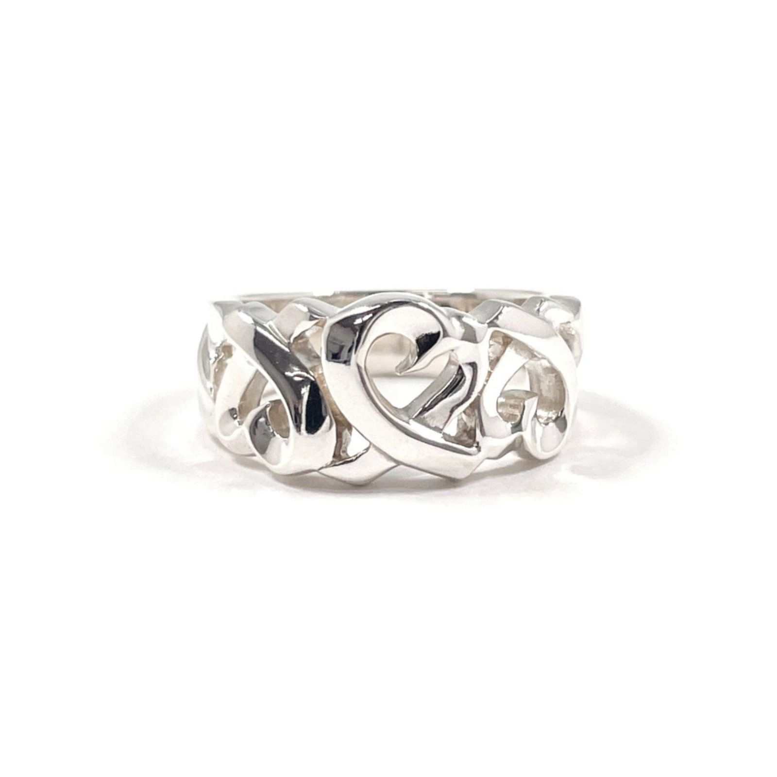 Tiffany Band Ring Silver 925: Tiffany Band Ring Silver 925 Silver 925 band ring from Tiffany, featuring a sleek and modern design. This used item is in like new condition with hardly any traces of usage, making it a great option f