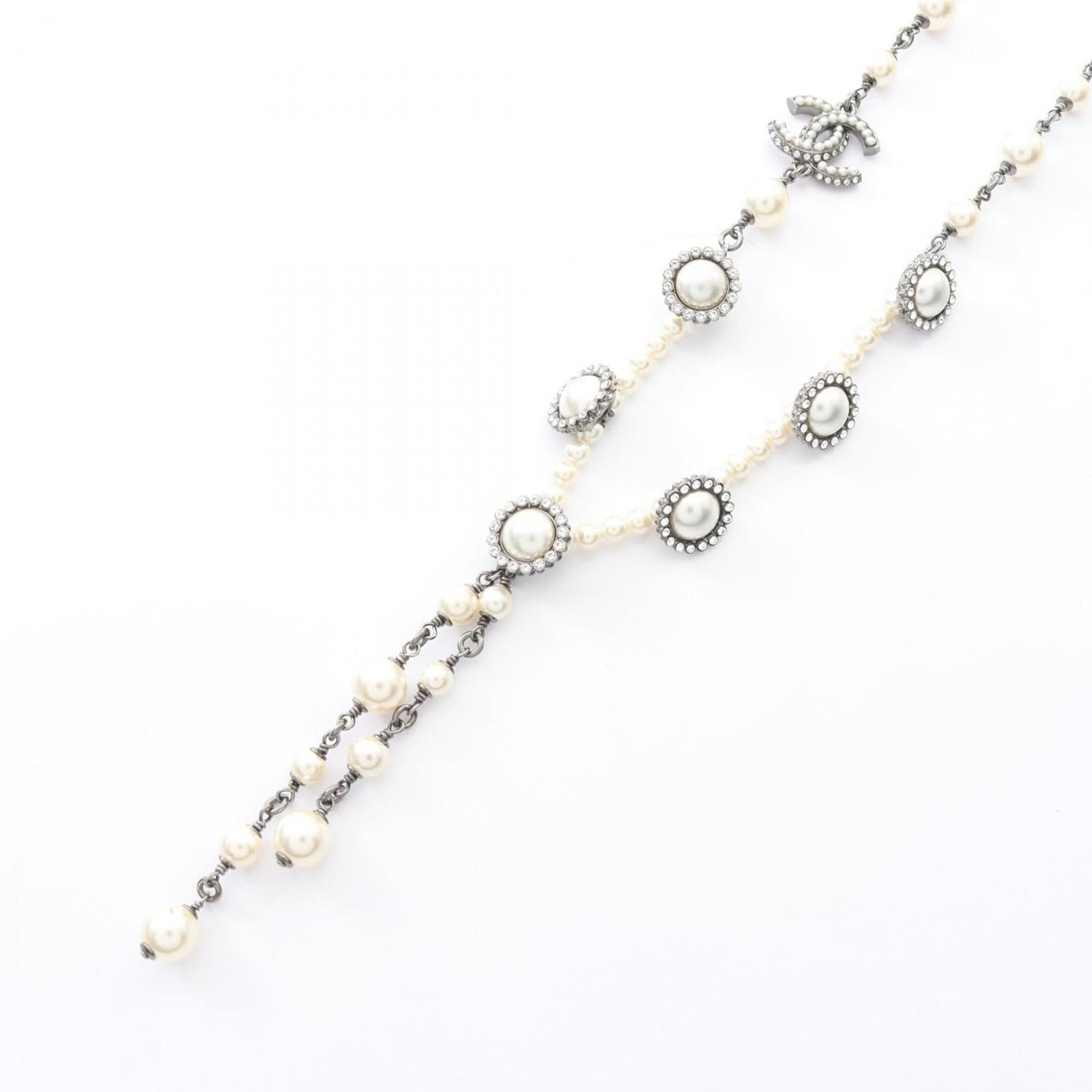 Coco Chanel Mark Necklace Women'S With Faux Pearl And Stainless Steel Silver White Clear Rhinestones: Coco Chanel Mark Necklace Women'S With Faux Pearl And Stainless Steel Silver White Clear Rhinestones Made from high-quality materials, this Coco Chanel Mark Necklace features a stunning clear