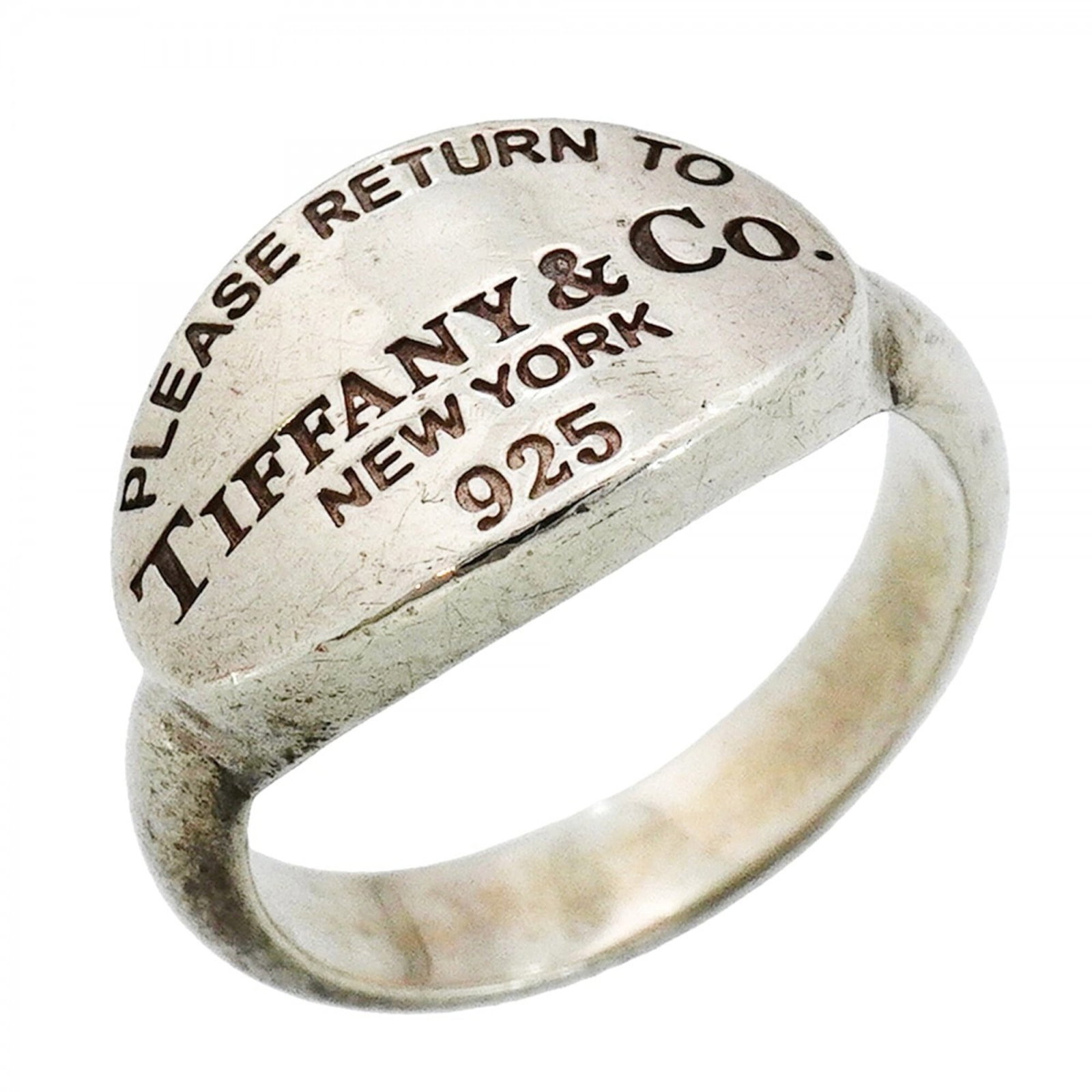 Tiffany Band Ring Silver 925: Tiffany Band Ring Silver 925 Silver 925 Tiffany band ring with a classic design, bearing a signature. The ring features a subtle sheen and a comfortable fit, suitable for everyday wear. Traces of