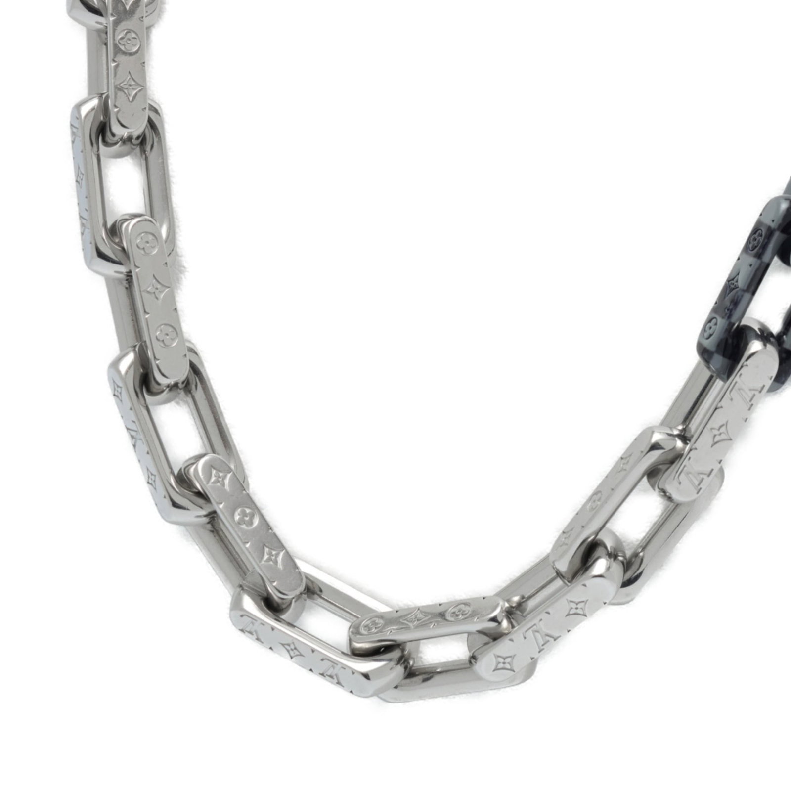 Silver Mp3189 Metal Black Necklace Monogram Chain Louis Vuitton Collier Damier: Silver Mp3189 Metal Black Necklace Monogram Chain Louis Vuitton Collier Damier Silver Mp3189 Metal Black Necklace Monogram Chain Louis Vuitton Collier Damier - A sleek and sophisticated accessory, thi
