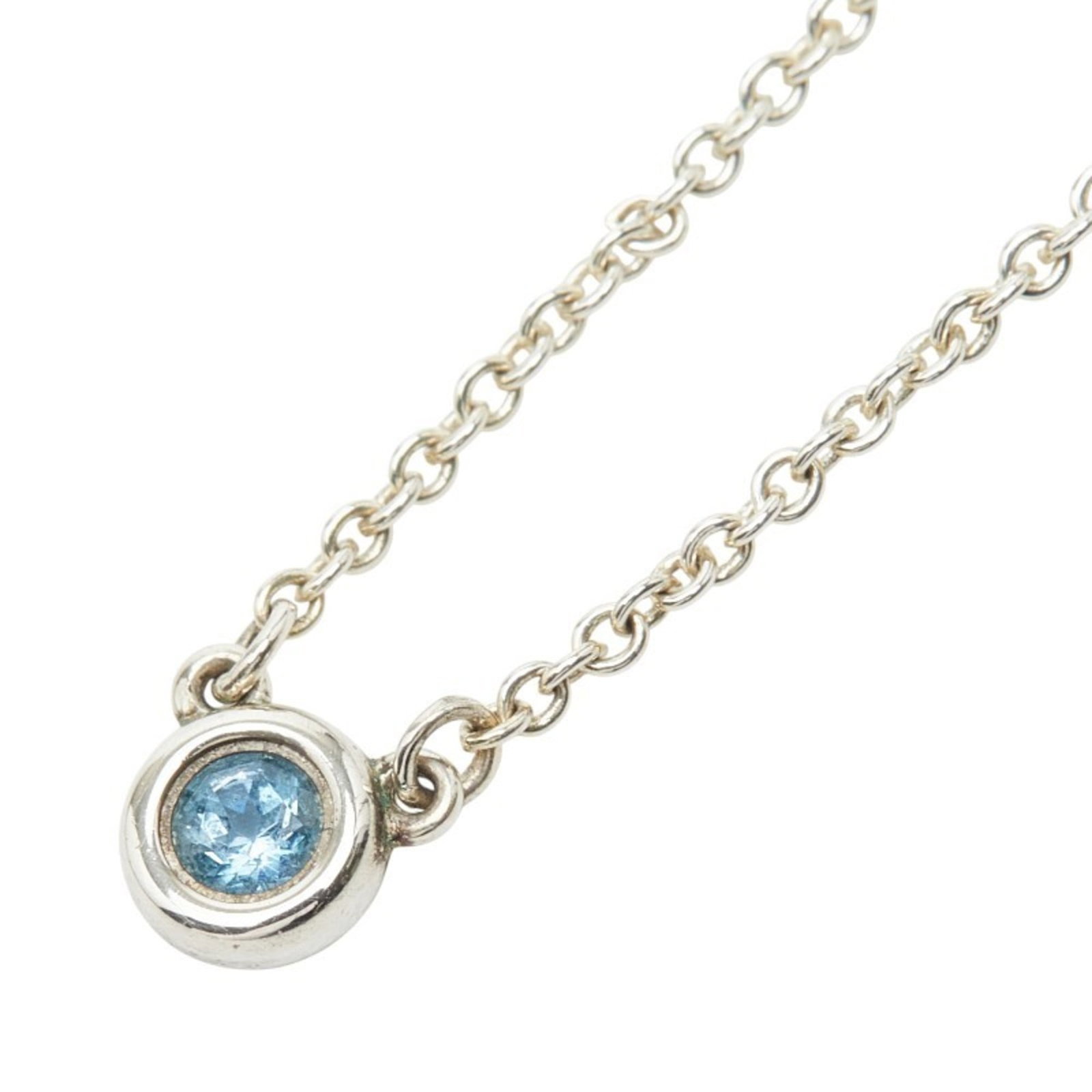 Elsa Peretti Color By Yard Silver Blue Sv925 Aquamarine Necklace For Women Tiffany: Elsa Peretti Color By Yard Silver Blue Sv925 Aquamarine Necklace For Women Tiffany Silver By Yard Color Aqua Blue Aquamarine Necklace For Women Tiffany & Co. Features A 4.5mm x 4.5mm Pendant Set In