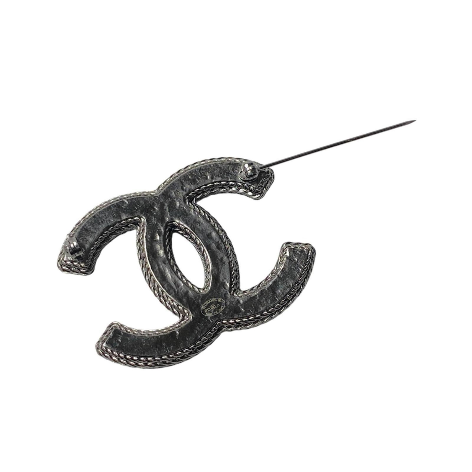 Chanel Brooch - 6