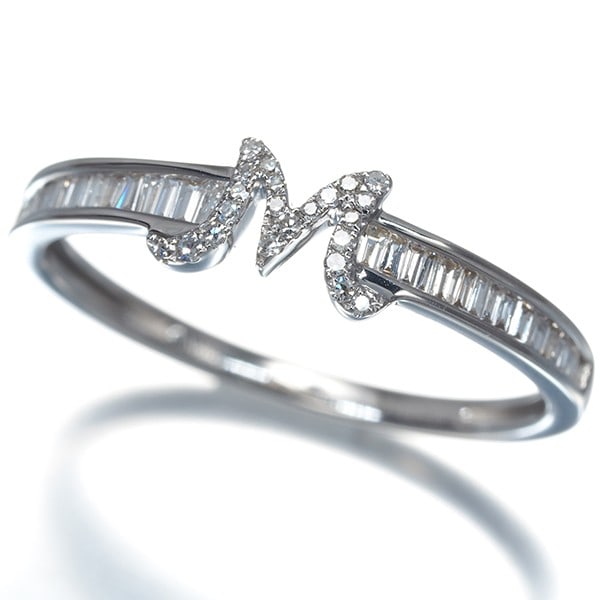Diamond 0.25Ct Initial M Ring 18K 750 White Gold (1 of 4)