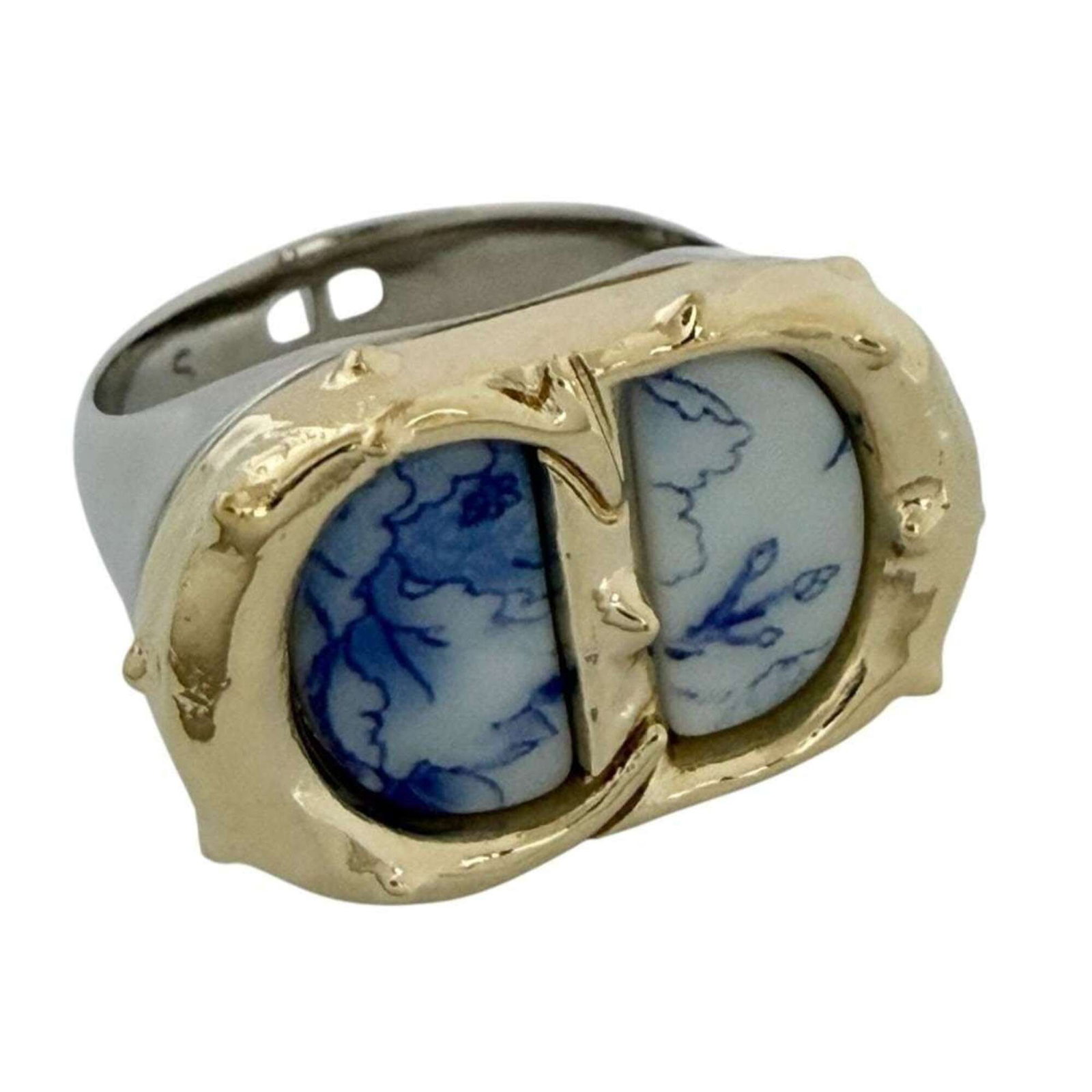 Dior Metal Ring Christian Band: Dior Metal Ring Christian Band The Dior Metal Ring Christian Band boasts a sleek, modern design with a touch of sophistication. Made from metal, this versatile band is suitable for both men and women,