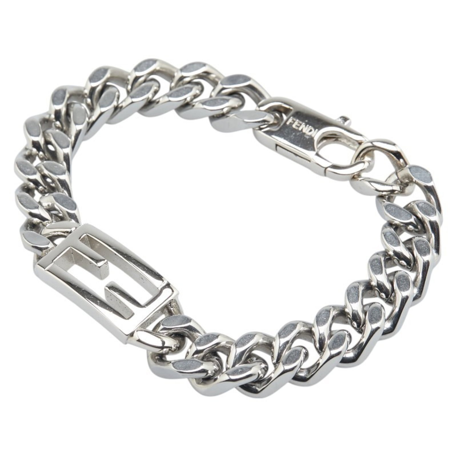 Charm Fendi: Charm Fendi Fendi charm bracelet in silver, featuring a large stone diameter of 16.5cm / 6.49''. The total length is 18cm / 7.08'', with a width of 9cm / 3.54'' and a diameter of 16.5cm / 6.49'' for t