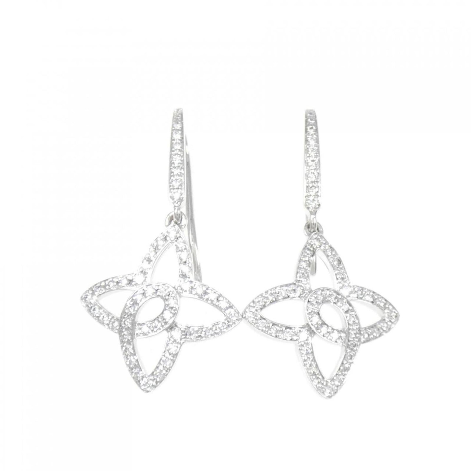 Vuitton Drop earrings: Vuitton Drop earrings White gold drop earrings from Louis Vuitton feature a diamond stone, measuring 28.10mm x 15.90mm. The earrings have a few traces of usage, some scratches and dirt, but remain in 