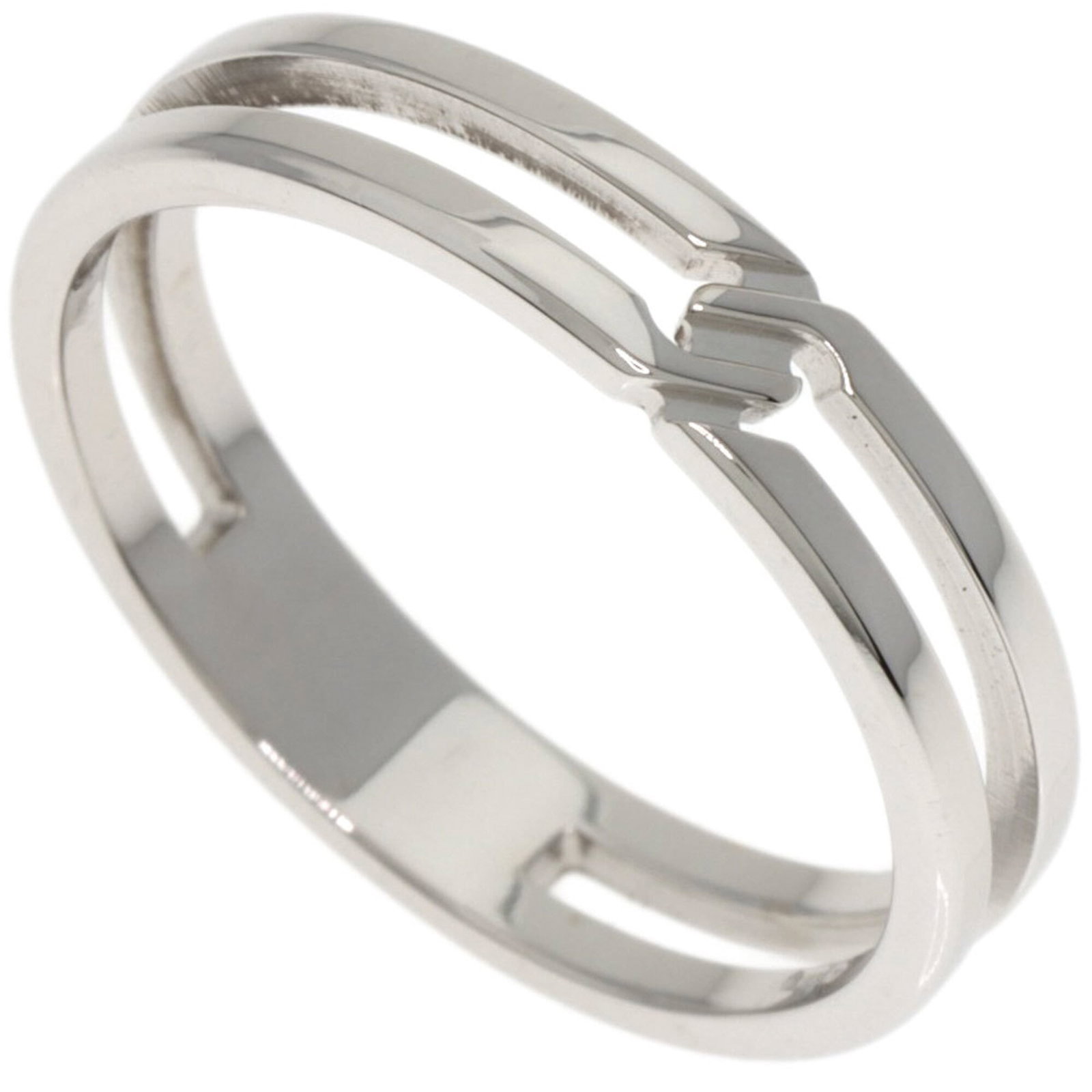 White Gold 18K Band Ring Gucci: White Gold 18K Band Ring Gucci White Gold 18K Band Ring Gucci features a sleek design with a subtle elegance, crafted from high-quality white gold. This beautiful ring boasts a slim profile and a