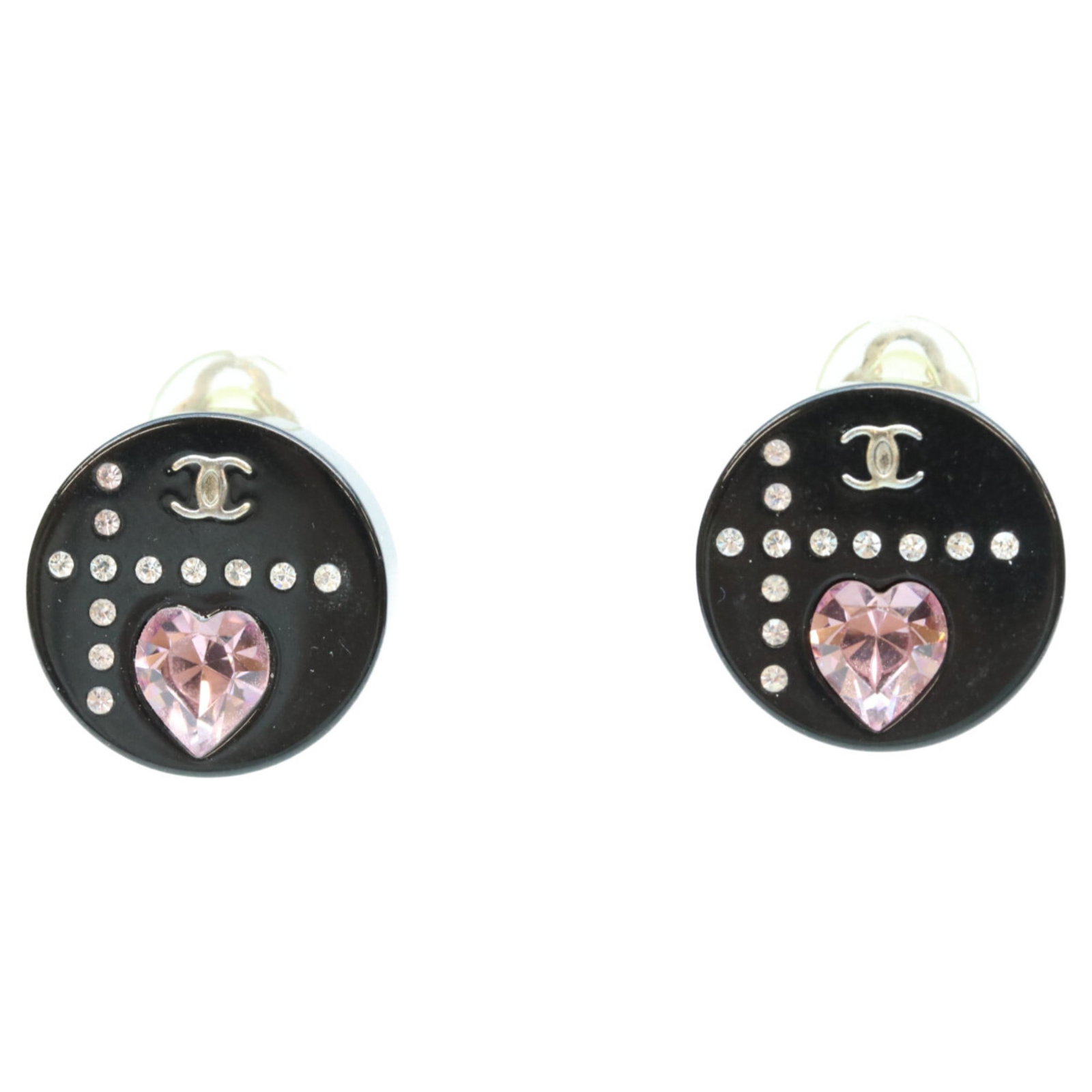 Clip earrings metal by Chanel: Clip earrings metal by Chanel Clip earrings in black metal, designed by Chanel. The earrings feature a sleek and modern design with a subtle clip-on style, measuring 16mm x 16mm. They show signs of