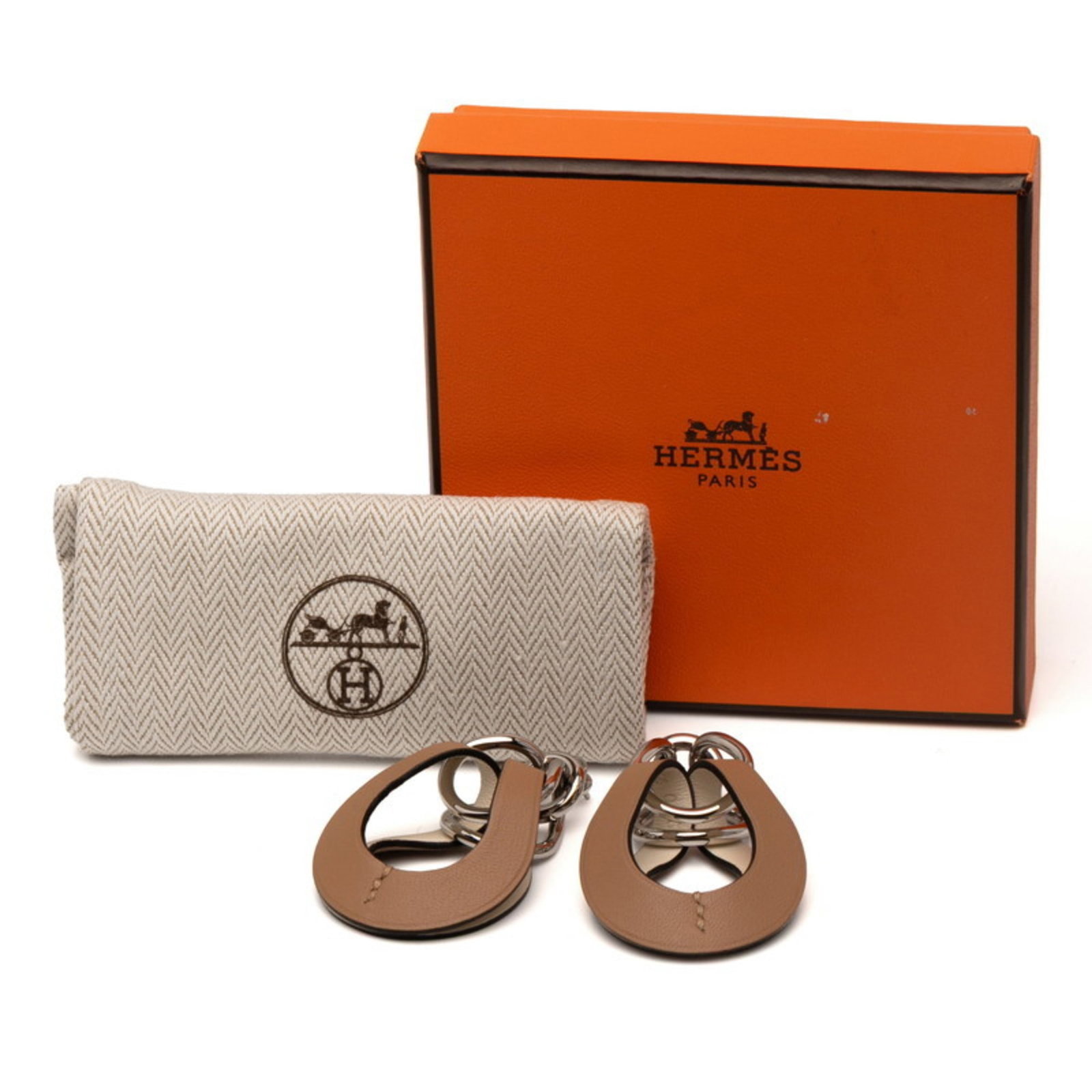 Swift Hermes Leather Stud Earrings - 8