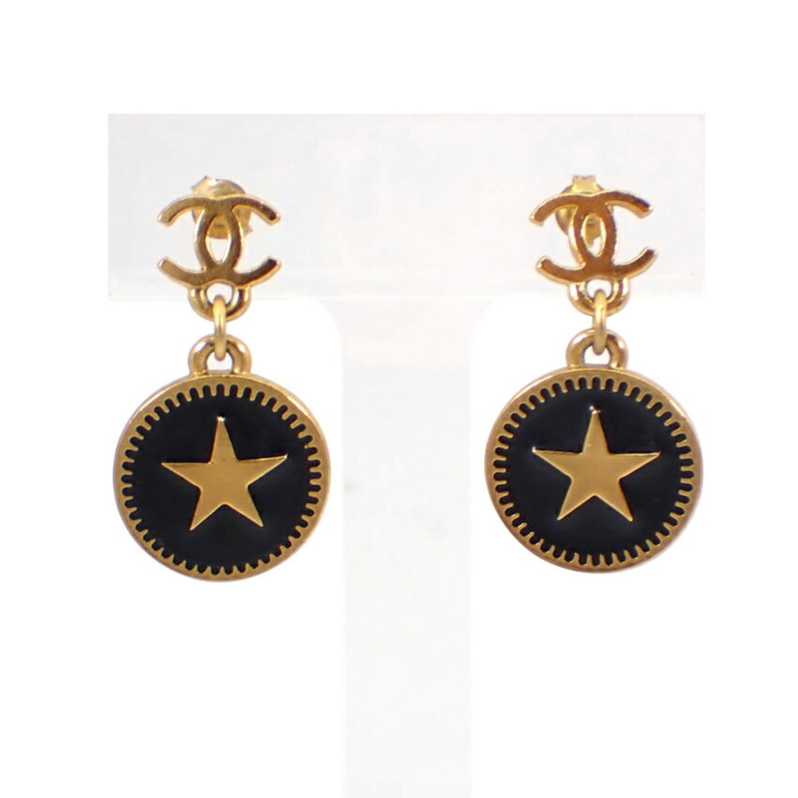 Chanel Drop Earrings Gold Plating: Chanel Drop Earrings Gold Plating Chanel Drop Earrings Gold Plating, featuring the iconic brand's signature style, are available in like new condition. With their gold plating and precise