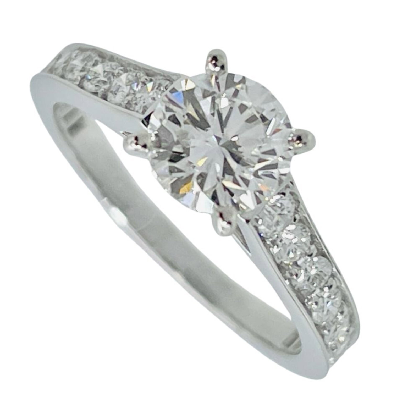 Ring Band by Platinum 950: Ring Band by Platinum 950 Platinum 950 Cartier Ring Band features a diamond stone weighing 0.91 carats, showcasing exceptional clarity (Vs1). This high-quality band boasts a premium platinum material