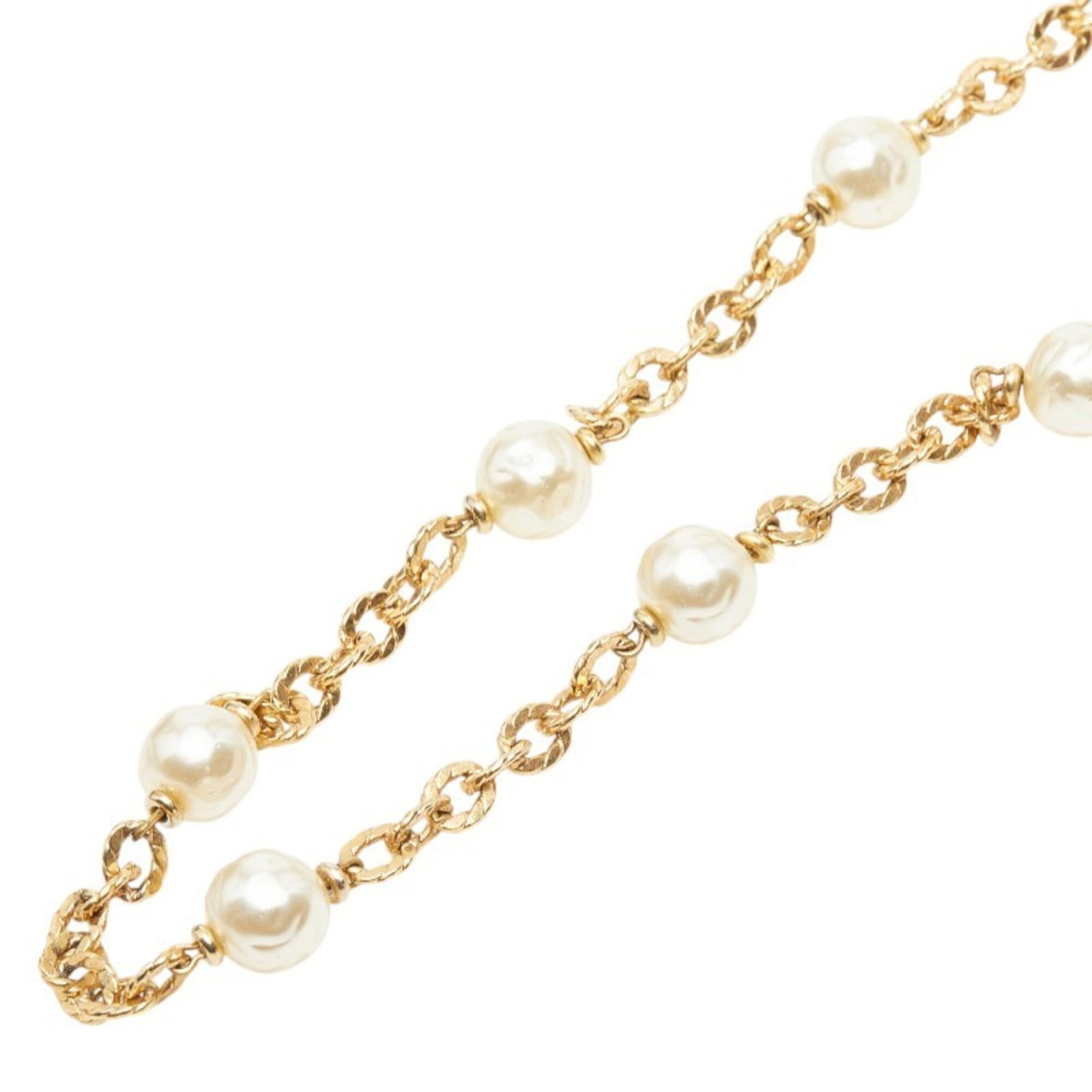 Christian Dior Long Women's Necklace Gold Plated Faux Pearl: Christian Dior Long Women's Necklace Gold Plated Faux Pearl Gold Plated Faux Pearl Necklace from Christian Dior, featuring a 11.8mm x 11.8mm pendant with an 80 cm / 31.49'' chain length. This necklace