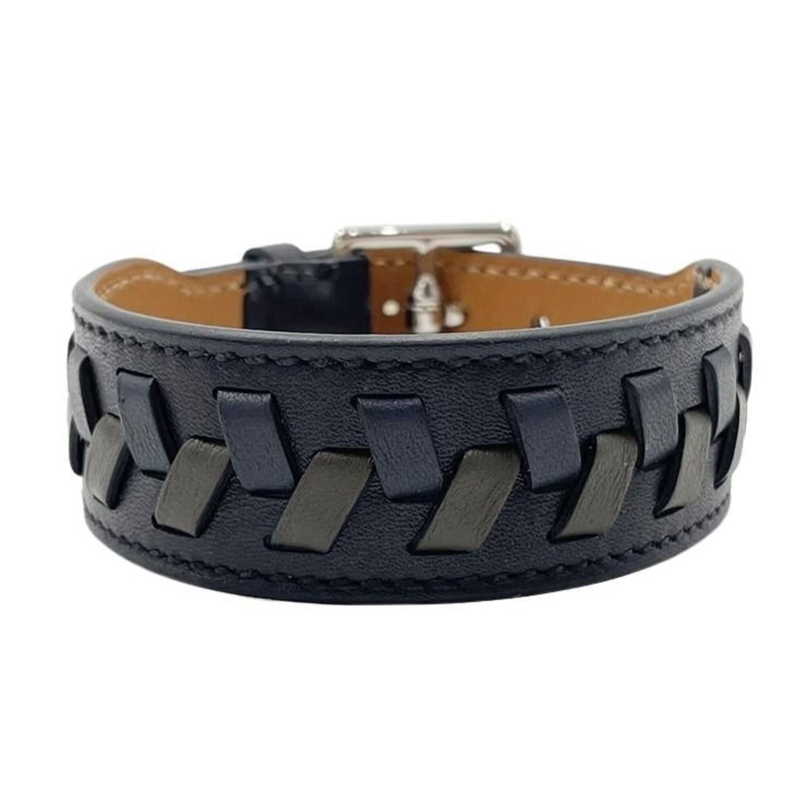 Hermes Charm Bracelet Leather: Hermes Charm Bracelet Leather Black and khaki calfskin leather charm bracelet from Hermes, with traces of usage visible on the exterior. The 19cm-21cm length offers a versatile fit for most wrist size