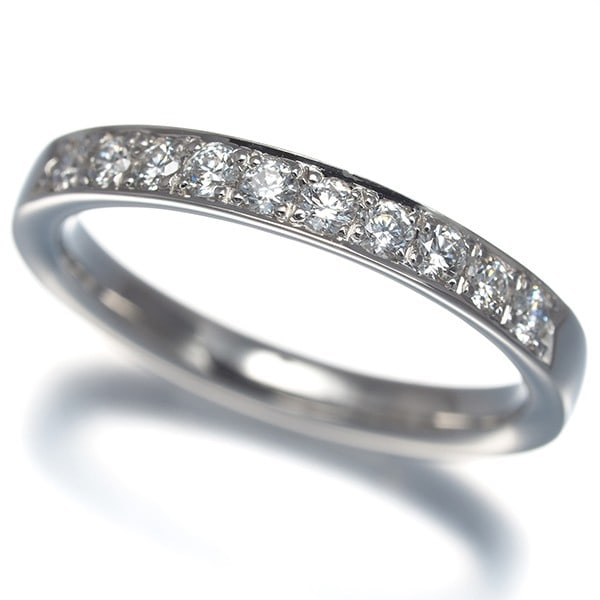Diamond 950 Platinum 10P Us5.25-5.5 Ring: Diamond 950 Platinum 10P Us5.25-5.5 Ring 950 platinum diamond ring with natural diamond main stone, available in US size 5.25-5.5. This platinum ring showcases a beautiful diamond creation, set in