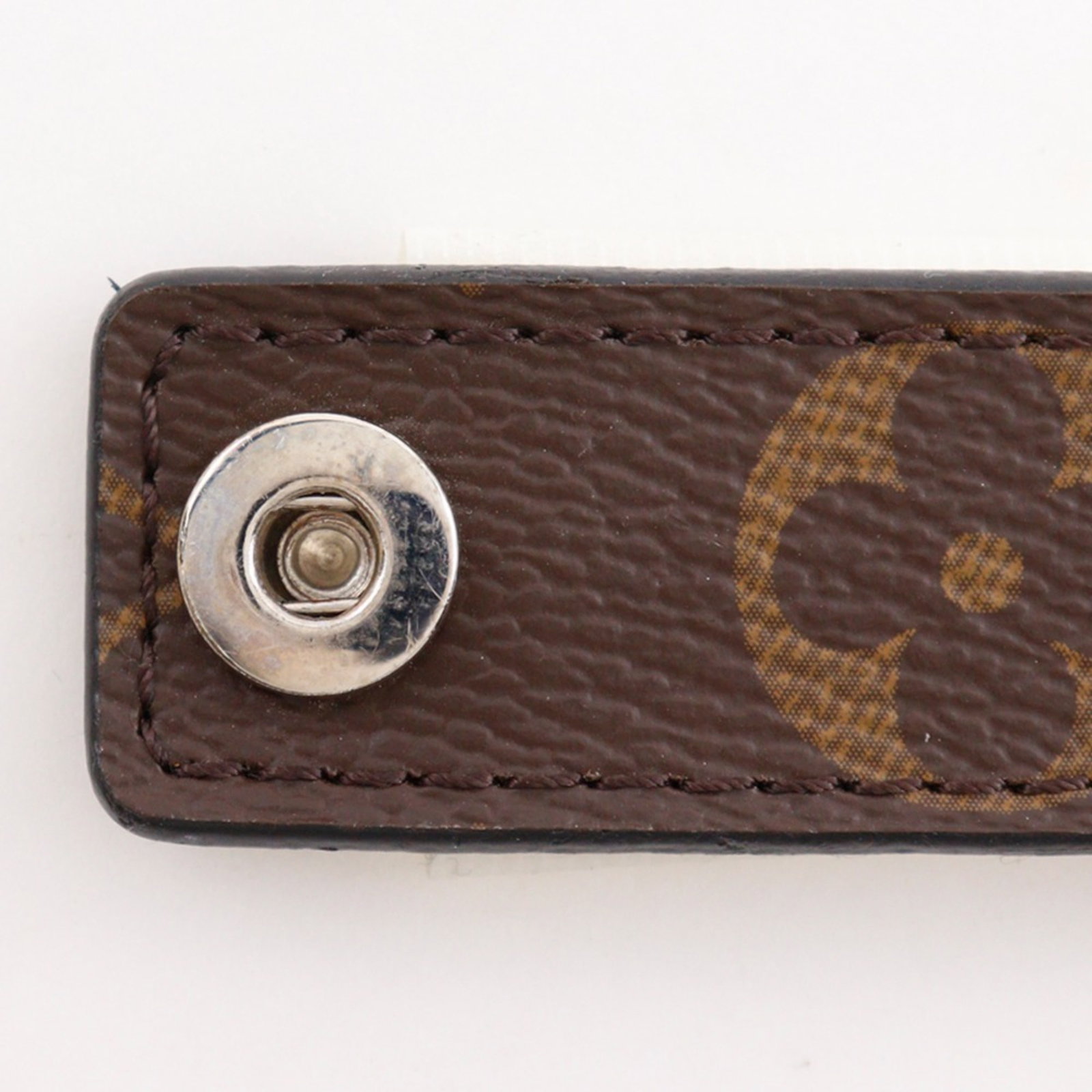 Canvas Monogram Louis Vuitton Charm - 9