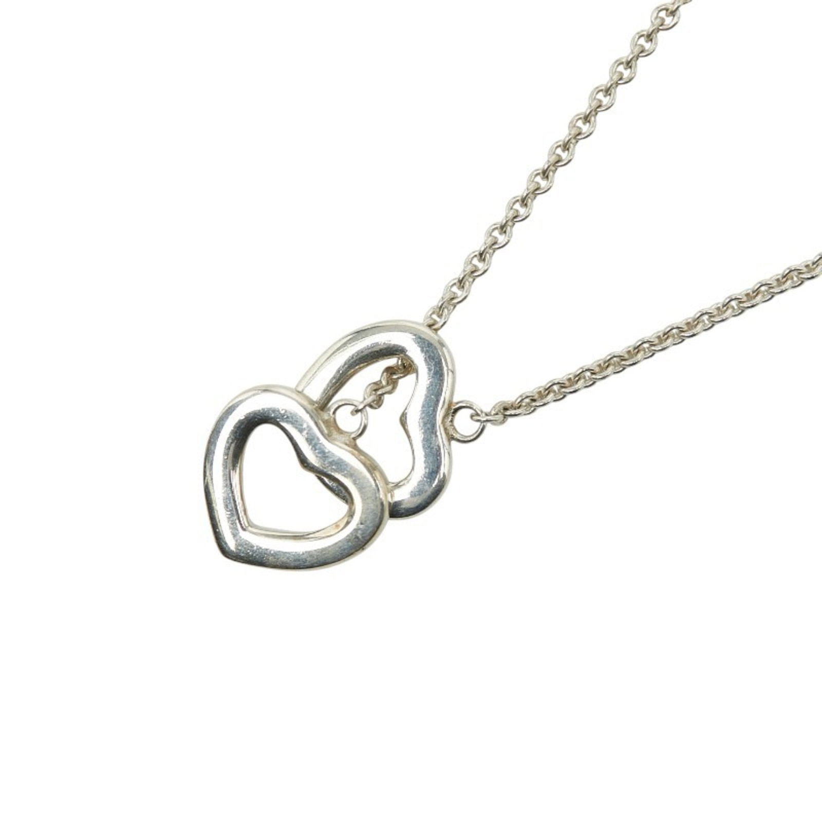 Sterling Silver Lariat Necklace for Women by Tiffany & Co: Sterling Silver Lariat Necklace for Women by Tiffany & Co Sterling Silver Lariat Necklace for Women by Tiffany & Co features a beautiful 16mm x 11.6mm silver pendant, set in a high-quality sterling