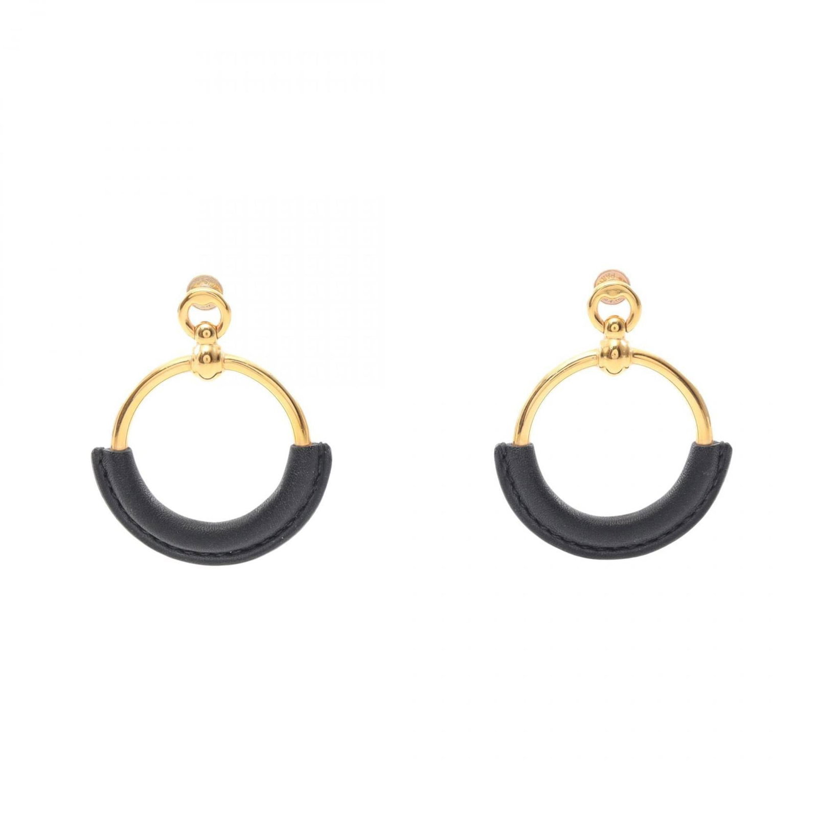 Hermes Stud Earrings Gold Plating Leather: Hermes Stud Earrings Gold Plating Leather Gold-plated leather stud earrings from Hermes, featuring a sleek black and gold design. The earrings have a subtle wear and tear, with traces of usage