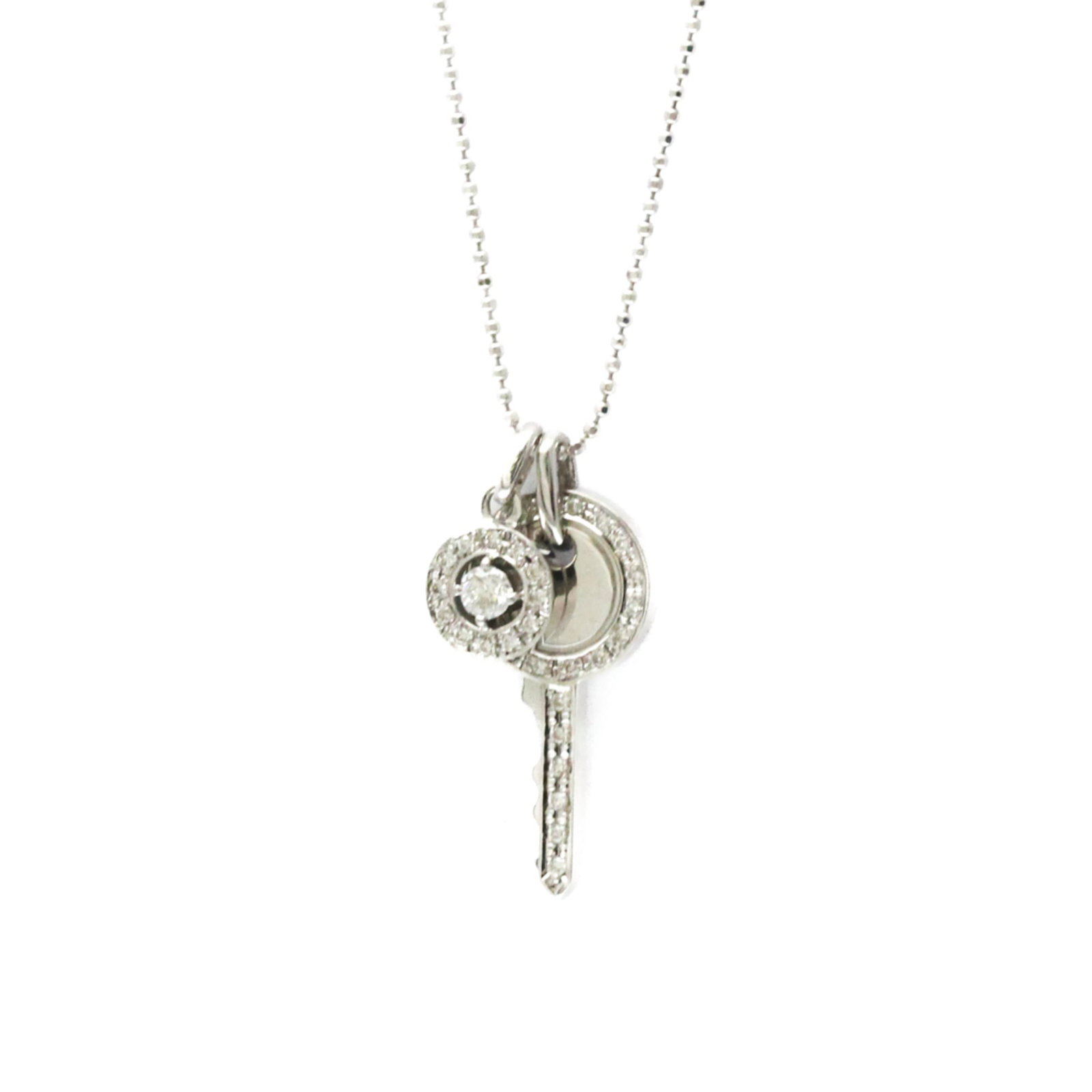 Vendome Aoyama Key Diamond Necklace White Gold (18K) Diamond Menwomen Fashion Pendant Necklace: Vendome Aoyama Key Diamond Necklace White Gold (18K) Diamond Menwomen Fashion Pendant Necklace Vendome Aoyama Key Diamond Necklace White Gold (18K) features a stunning silver diamond pendant set in 18