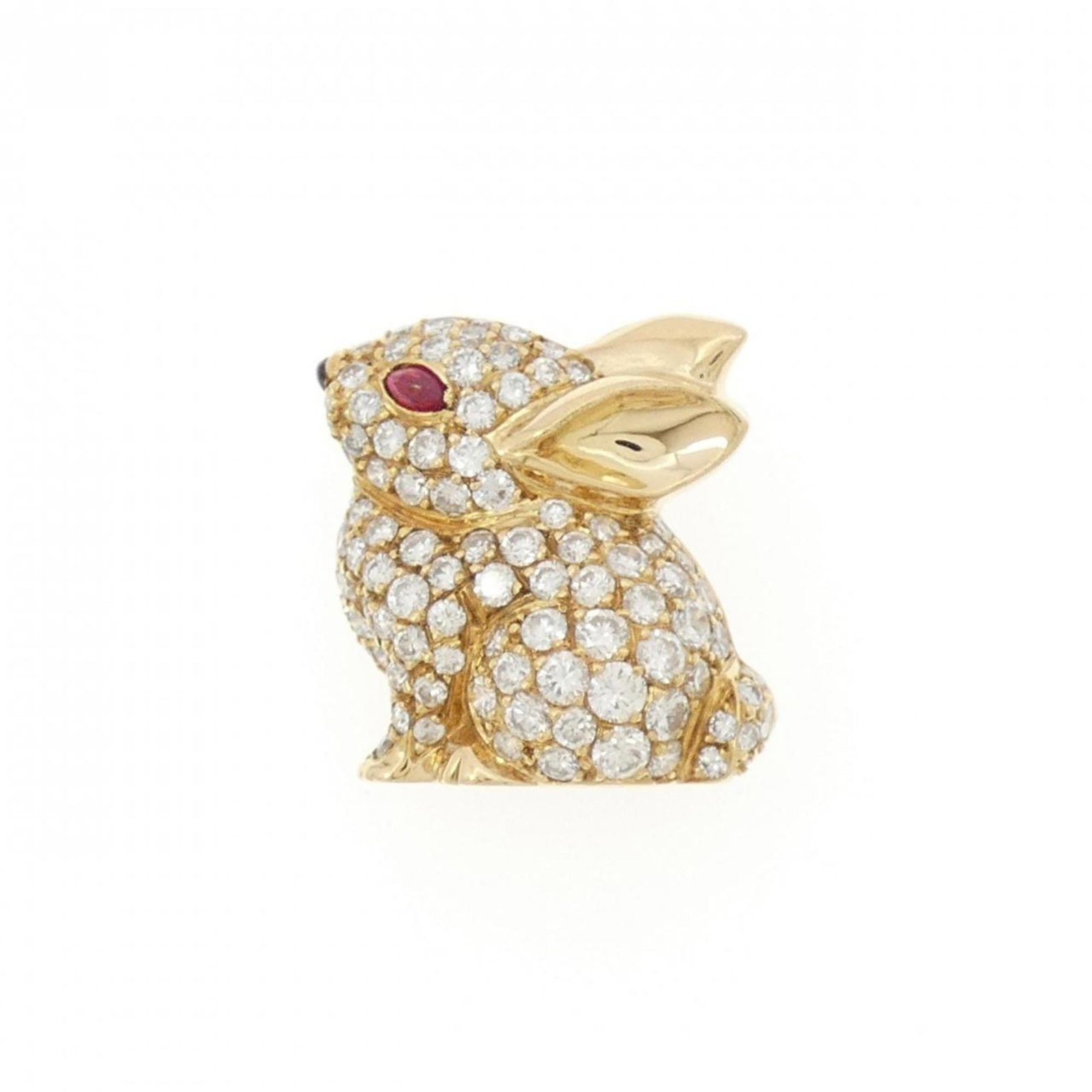 Yellow Gold (18K) by Van Cleef & Arpels: Yellow Gold (18K) by Van Cleef & Arpels Yellow Gold (18K) by Van Cleef & Arpels features a striking color stone, diamond, onyx, and ruby combination set against an 18K yellow gold background. The