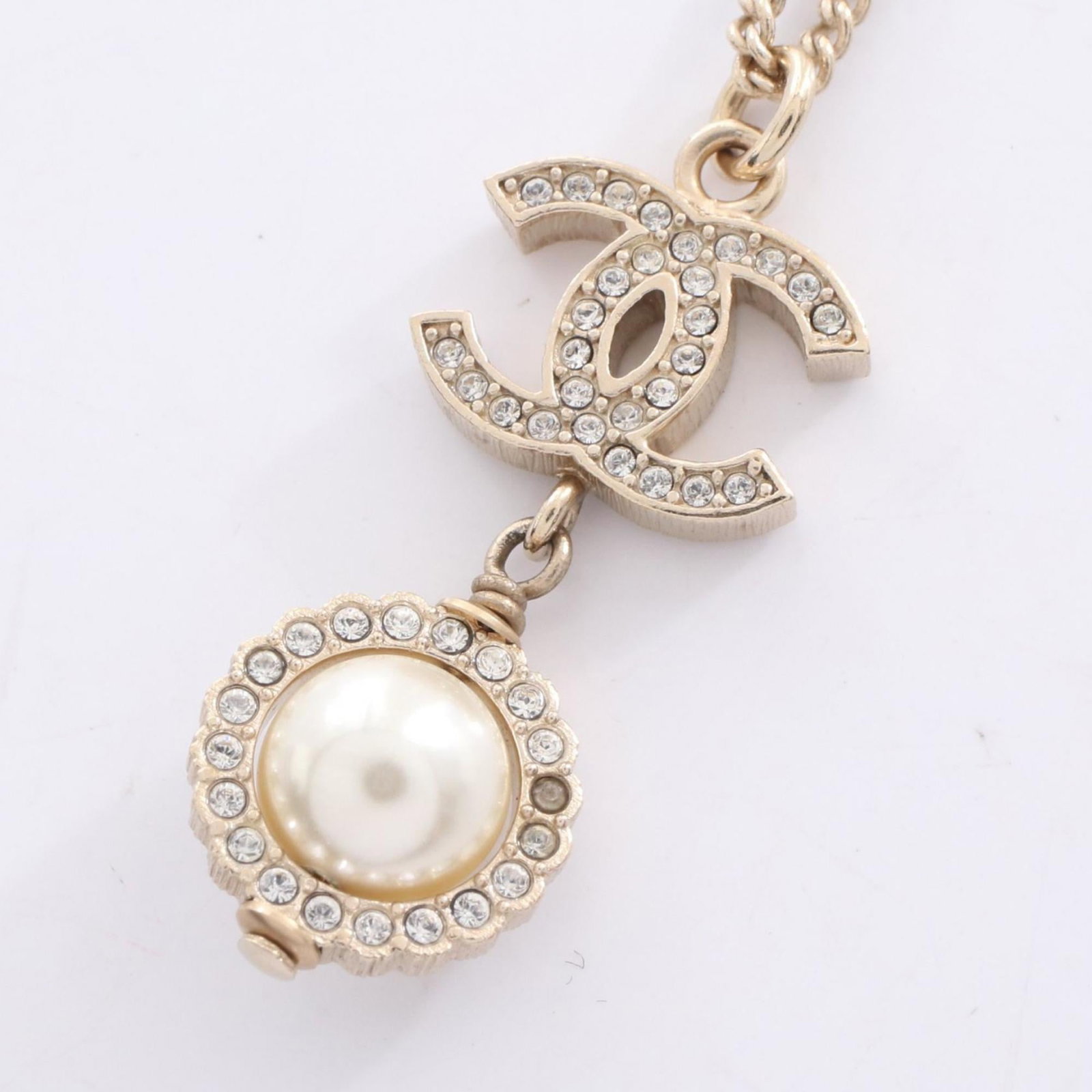 Chanel Coco Mark Necklace Gold-Plated With Faux Pearl And Rhinestones Available In Gold White Clear.: Chanel Coco Mark Necklace Gold-Plated With Faux Pearl And Rhinestones Available In Gold White Clear. Gold-Plated Chanel Coco Mark Necklace with Faux Pearl and Rhinestones, available in Gold, White, an
