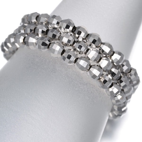 Cut Ball Bead One Size Fits All Ring 18K 750 White Gold: Cut Ball Bead One Size Fits All Ring 18K 750 White Gold One Size Fits All Ring in 18k White Gold, featuring a cut ball bead design with no main stone. This ring is made from high-quality white gold me