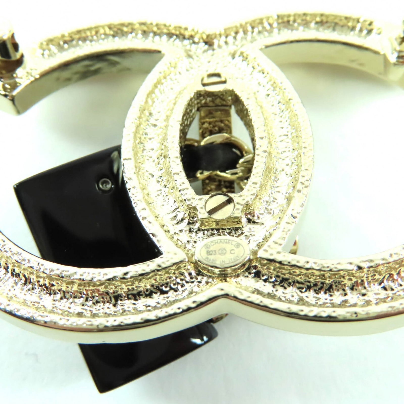 Chanel Brooch - 8