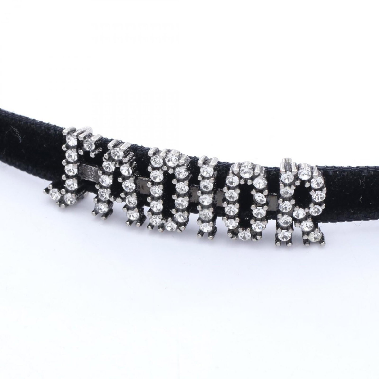 Christian Dior J'Adior Choker Accessory Stainless Steel Velvet Rhinestones Women'S Black Silver: Christian Dior J'Adior Choker Accessory Stainless Steel Velvet Rhinestones Women'S Black Silver Stainless steel and velvet come together in sleek, modern design as this Christian Dior J'Adior choker a