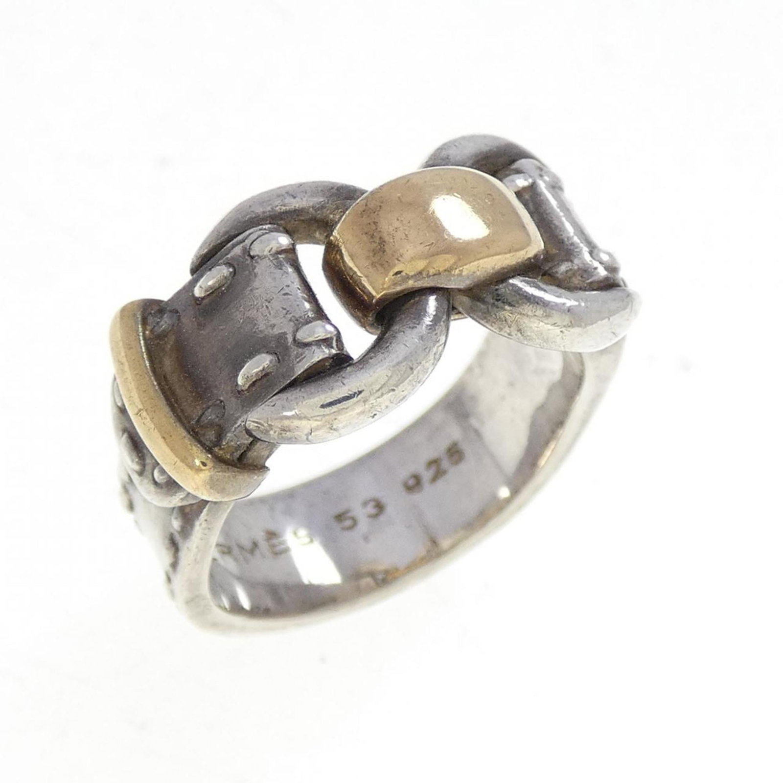 Ring Hermes Silver Band 925: Ring Hermes Silver Band 925 Silver band ring from Hermes, made from high-quality 925 silver. This used ring shows signs of wear and has some minor damage, but remains in acceptable condition for conti