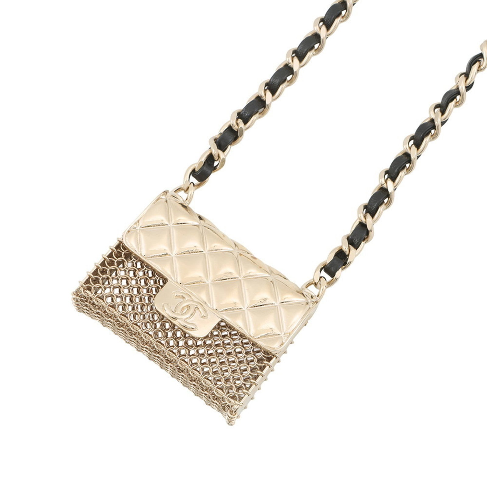 Chanel Necklace Matelass Handbag Style B21 S Ab6136 Chanel Choker Black Chanel Necklace: Chanel Necklace Matelass Handbag Style B21 S Ab6136 Chanel Choker Black Chanel Necklace Black Chanel Necklace Matelass Handbag Style B21 S Ab6136 features a sleek black leather choker with champagne