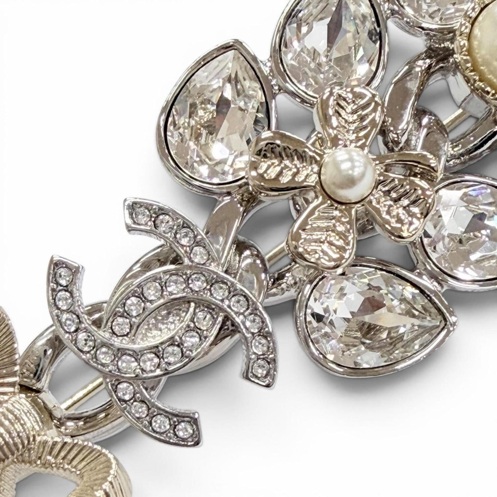 Chanel Brooch - 6