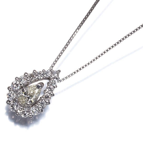 Diamond 0.196Ct L Vs2/ 0.22Ct Pear-Shaped Necklace 900 850 Platinum: Diamond 0.196Ct L Vs2/ 0.22Ct Pear-Shaped Necklace 900 850 Platinum Platinum 900 850 metal provides durability and strength to this 0.196Ct L VVS2/ 0.22Ct pear-shaped diamond pendant necklace, showcas