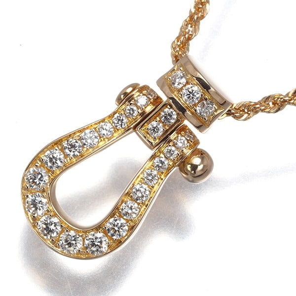Fred Diamond 10 Medium 750 Rose Gold Necklace: Fred Diamond 10 Medium 750 Rose Gold Necklace The FRED Force 10 Medium 750 Rose Gold Necklace boasts an impressive 18k rose gold metal, featuring a natural diamond pendant. This striking piece