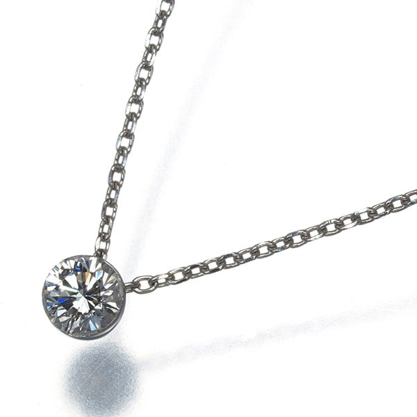 Platinum Solitaire Diamond Necklace 0.18ct Star Jewelry 950: Platinum Solitaire Diamond Necklace 0.18ct Star Jewelry 950 Platinum Solitaire Diamond Necklace 0.18ct Star Jewelry 950 - A stunning platinum necklace featuring a natural diamond solitaire, showcasing