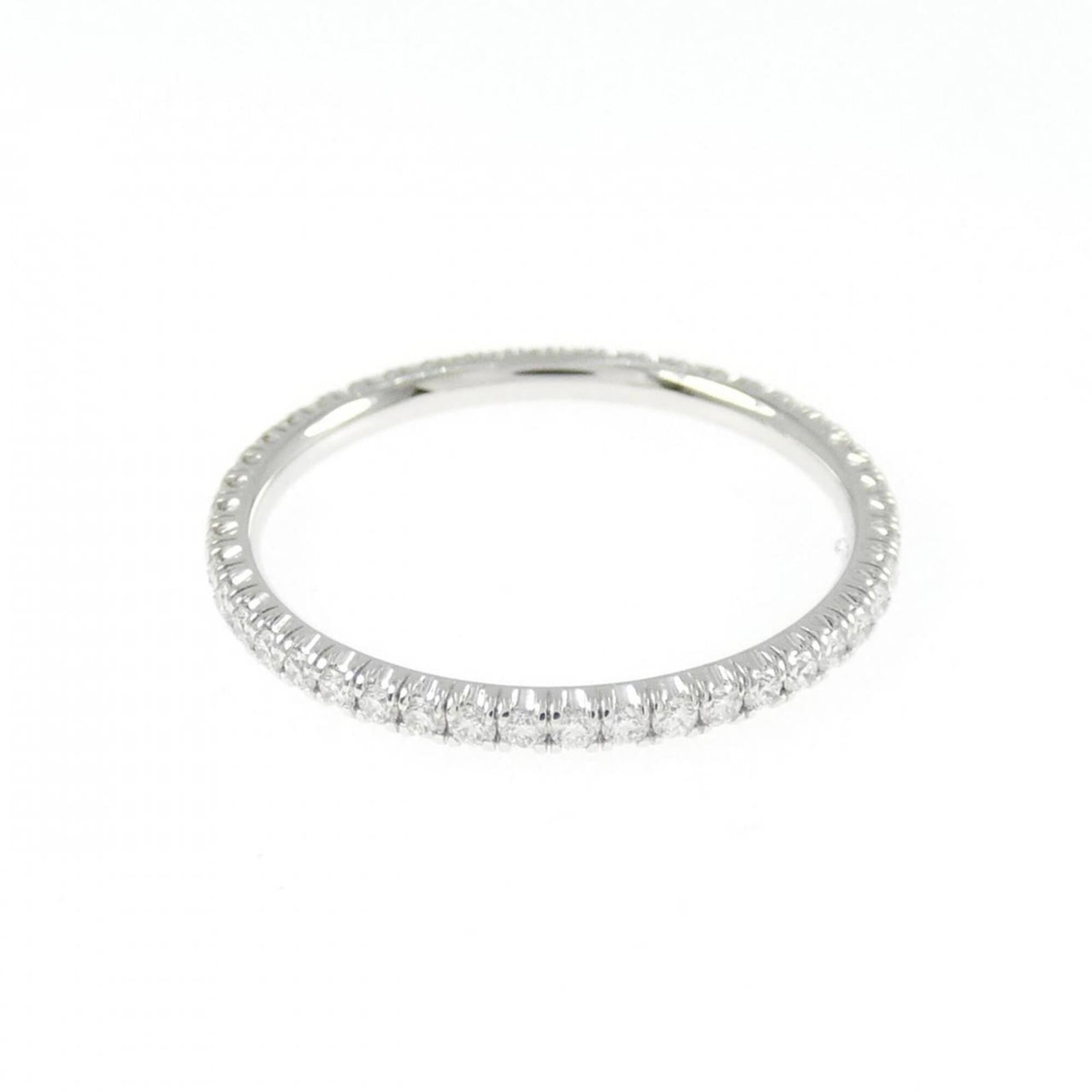 White Gold Cartier Band Ring 18K: White Gold Cartier Band Ring 18K 18K White Gold Cartier Band Ring for Women - A Timeless Classic. This elegant band ring features 18K white gold construction, a sleek design that suits any style, and