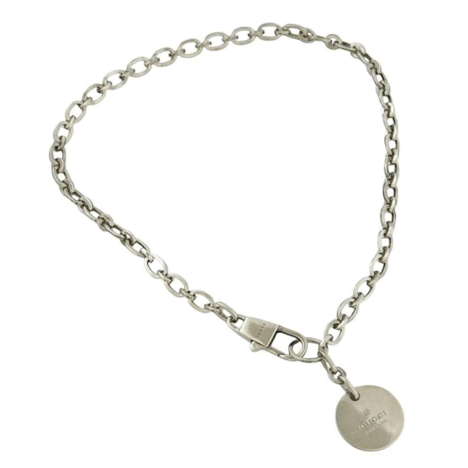 Silver necklace pendant gucci unisex 41cm sterling 925: Silver necklace pendant gucci unisex 41cm sterling 925 Silver necklace pendant from Gucci, featuring a sterling silver 925 material and a 41cm neck circumference. The item shows some traces of usage