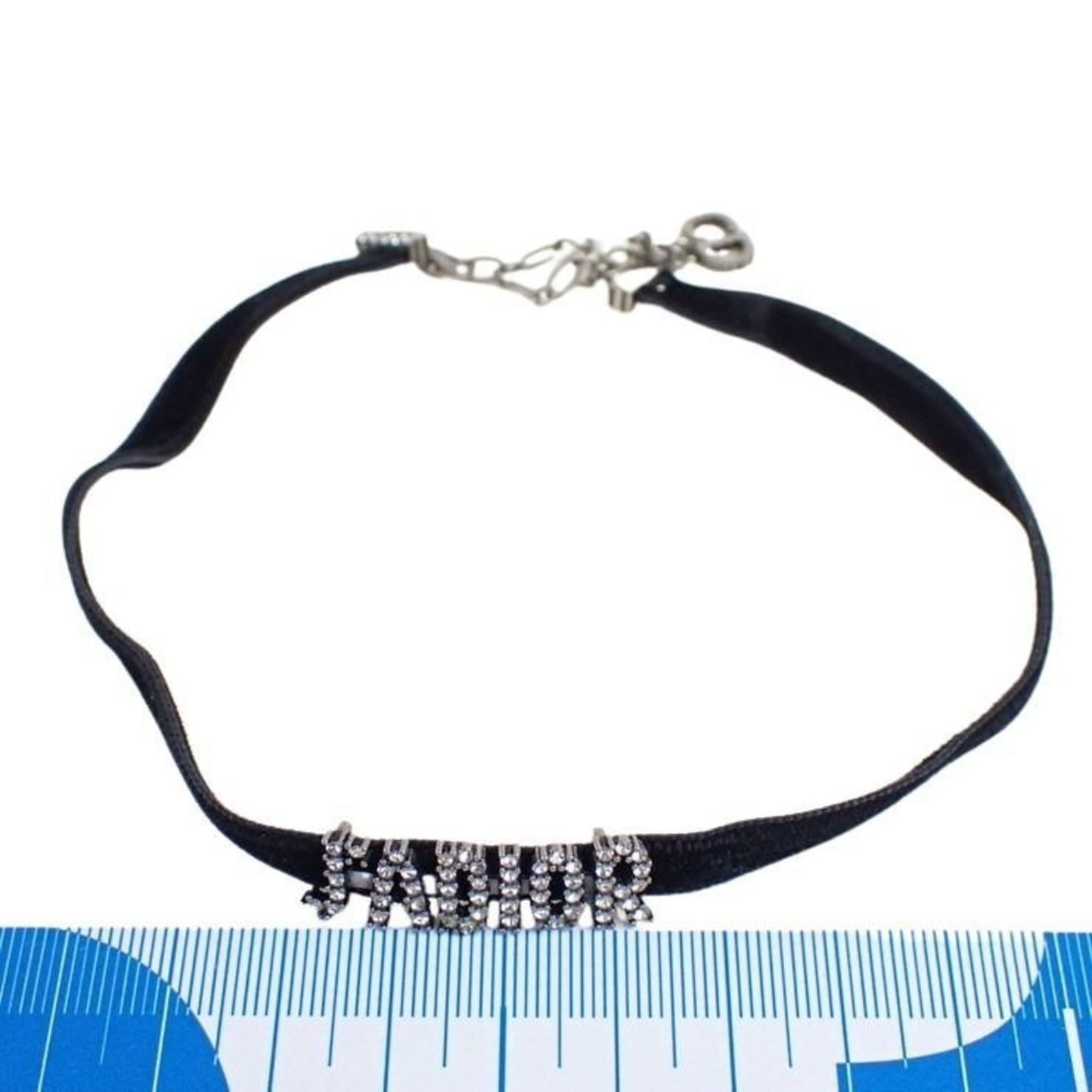 Christian Dior J'Adior Necklace Choker N0681Adrcy Silver Black Metal Velvet Women'S: Christian Dior J'Adior Necklace Choker N0681Adrcy Silver Black Metal Velvet Women'S The Christian Dior J'Adior Necklace Choker features a striking silver and black metal design, adorned with velvet