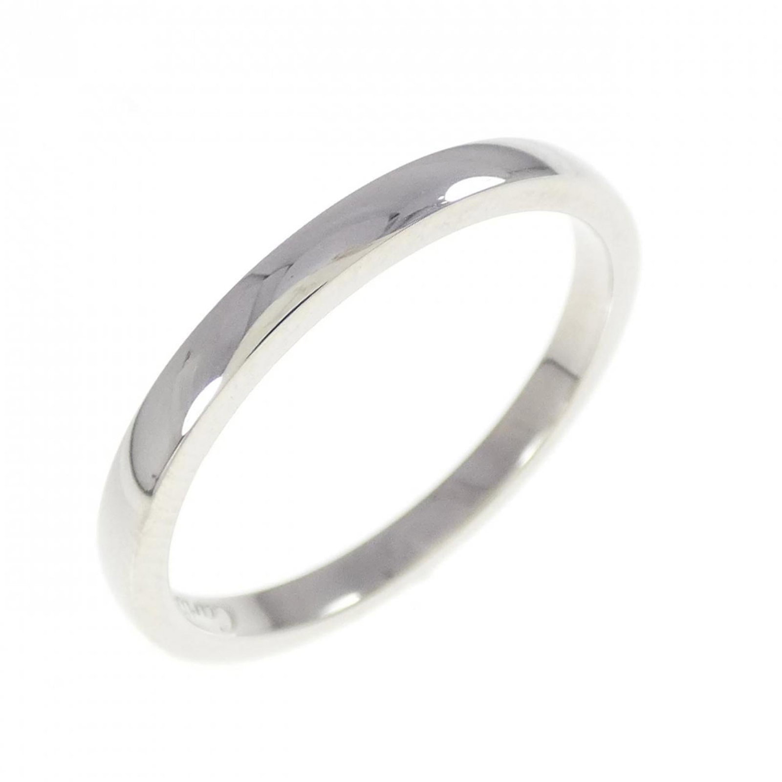 Ring Band by Platinum 950: Ring Band by Platinum 950 Platinum 950 construction provides exceptional durability and shine. This Cartier band ring features a subtle, high-end aesthetic with its platinum material. In near-mint