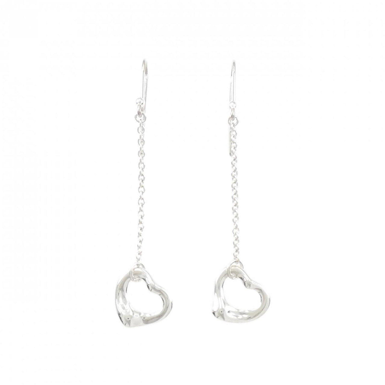 Drop earrings silver 925 by Tiffany: Drop earrings silver 925 by Tiffany Silver 925 by Tiffany drop earrings offer understated elegance with their sleek design and durable construction. Made from high-quality silver, these earrings are a