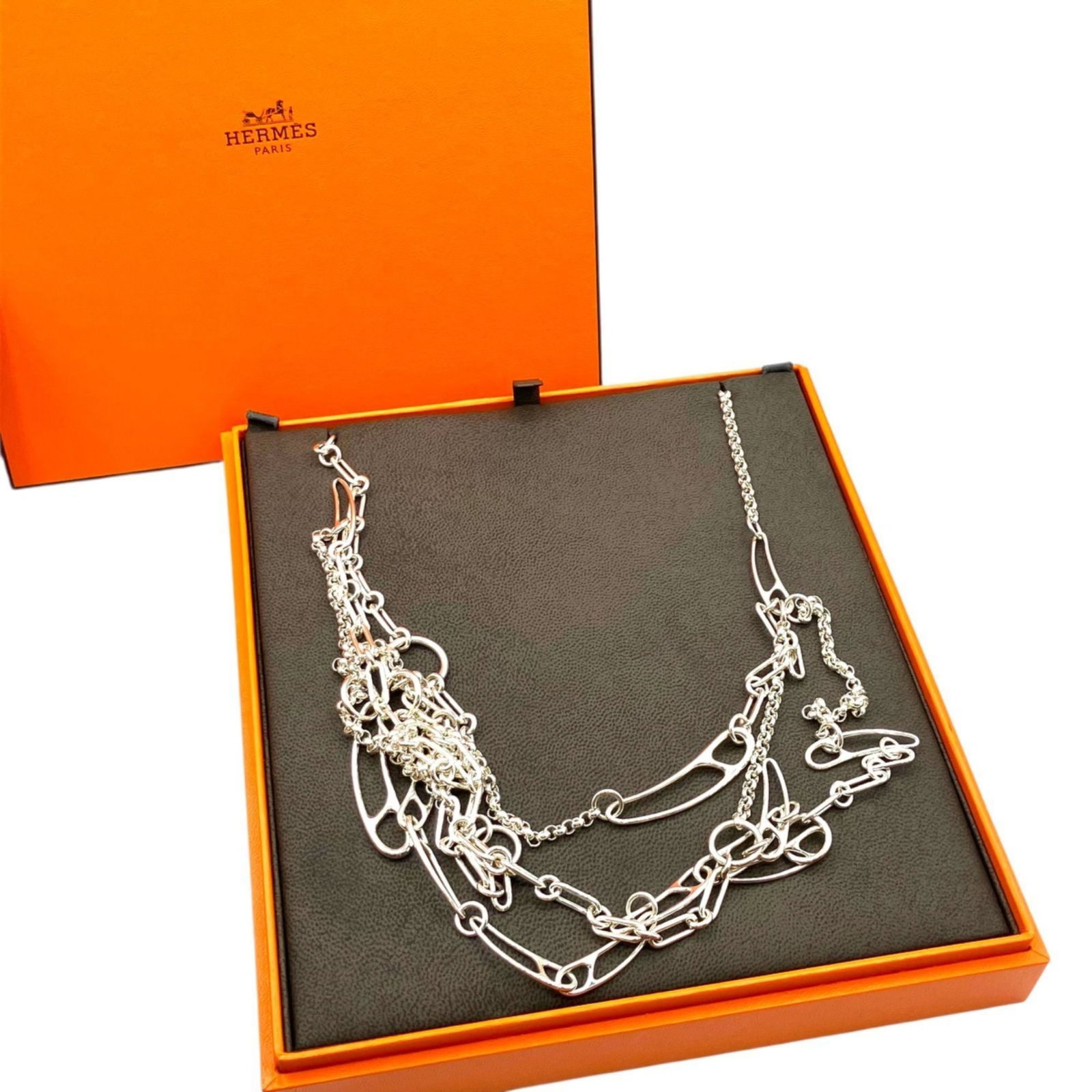 Ag925 Silver Chaine D'Ancre Punk Necklace Herms: Ag925 Silver Chaine D'Ancre Punk Necklace Herms Ag925 Silver Chaine D'Ancre Punk Necklace Herms - A bold and edgy accessory, this silver necklace features the iconic Chaine D'Ancre design from Herm?s.