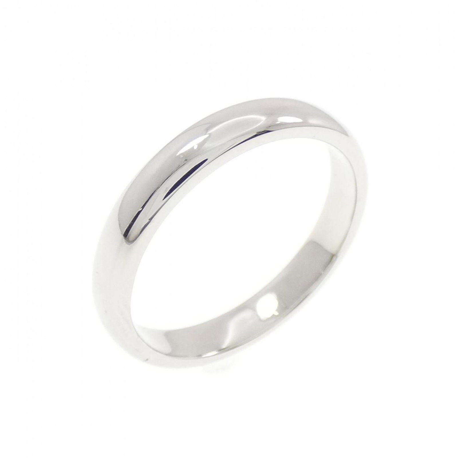 Platinum ring by Tiffany band: Platinum ring by Tiffany band Platinum ring by Tiffany features a sleek band made from high-quality platinum, available in US size 5.5. The item shows some signs of usage, including minor scratches