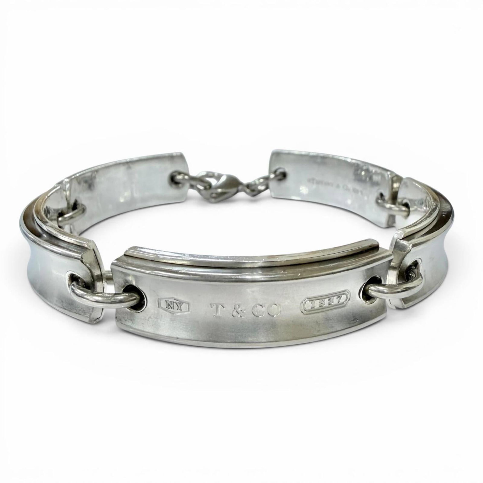 Charm Tiffany Bracelet 925 Silver: Charm Tiffany Bracelet 925 Silver Charm Tiffany Bracelet 925 Silver - A stylish and elegant accessory, this charm bracelet features a silver 925 material with a sleek design. Measuring 21cm in