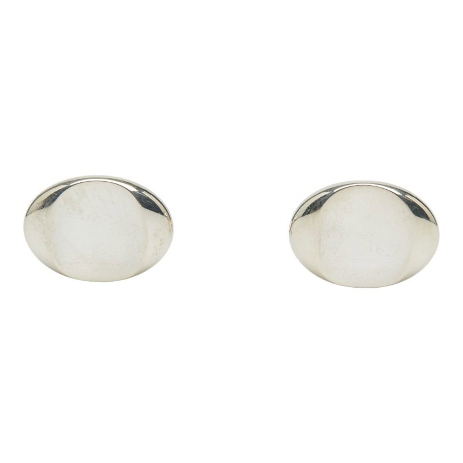 Silver cufflinks Tiffany 925: Silver cufflinks Tiffany 925 Silver cufflinks from Tiffany & Co., crafted in sterling silver (925). With a classic design, these cufflinks showcase the timeless elegance of Tiffany's signature style. 