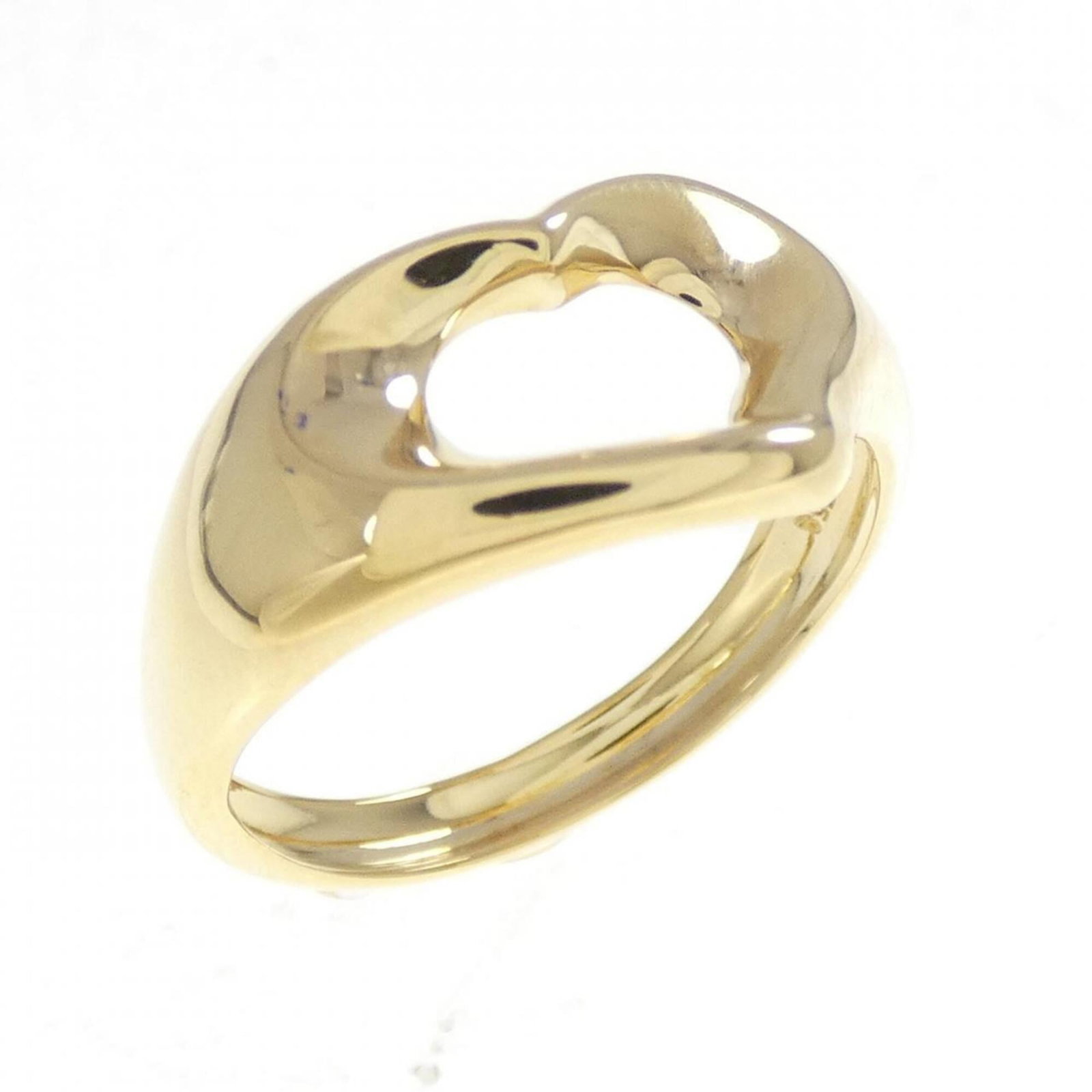 Tiffany Ring Gold Yellow 18K: Tiffany Ring Gold Yellow 18K Yellow gold band ring from Tiffany Type, featuring 18K yellow gold construction and a sleek design. This used band ring showcases some scratches and dirt but remains in