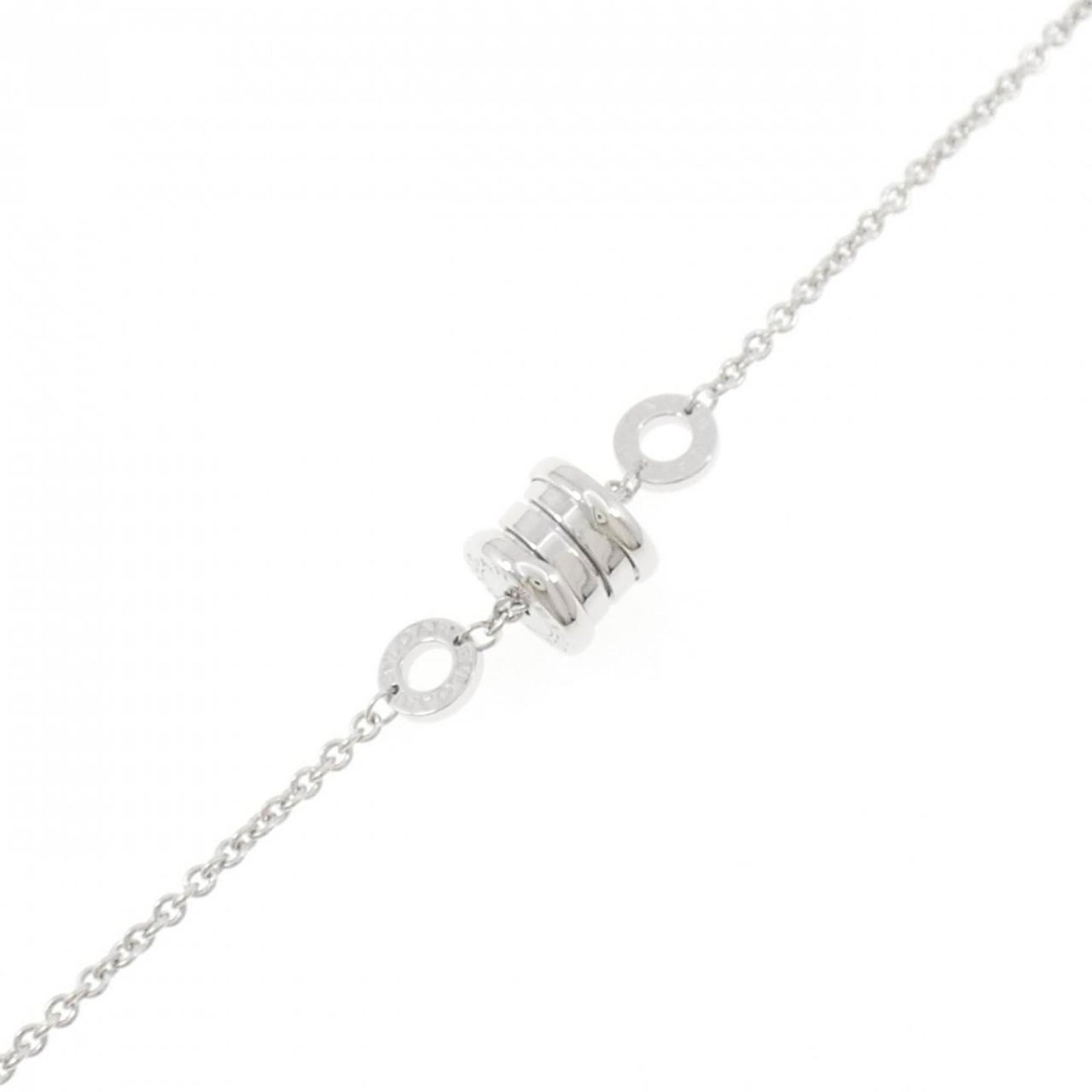 Bvlgari Charm Bracelet White Gold (18K): Bvlgari Charm Bracelet White Gold (18K) Bvlgari Charm Bracelet in White Gold (18K) offers elegant sophistication with its classic charm design. Measuring 16cm-18cm, this 18k white gold bracelet