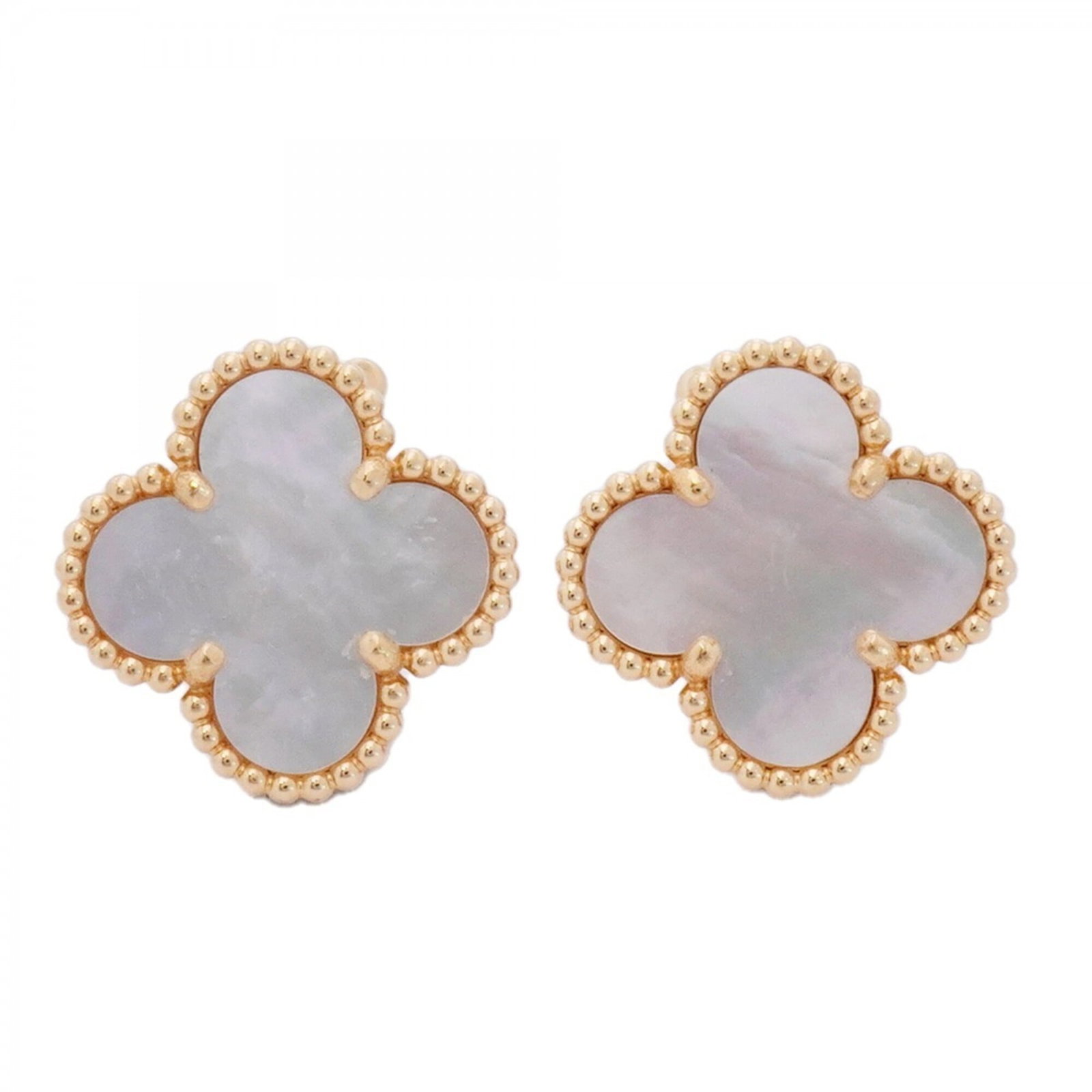 Yellow Gold Stud Earrings From Mother Of Pearl Van Cleef & Arpels: Yellow Gold Stud Earrings From Mother Of Pearl Van Cleef & Arpels Yellow Gold Stud Earrings From Mother Of Pearl Van Cleef & Arpels - A Timeless Classic. Made from high-quality mother of pearl and