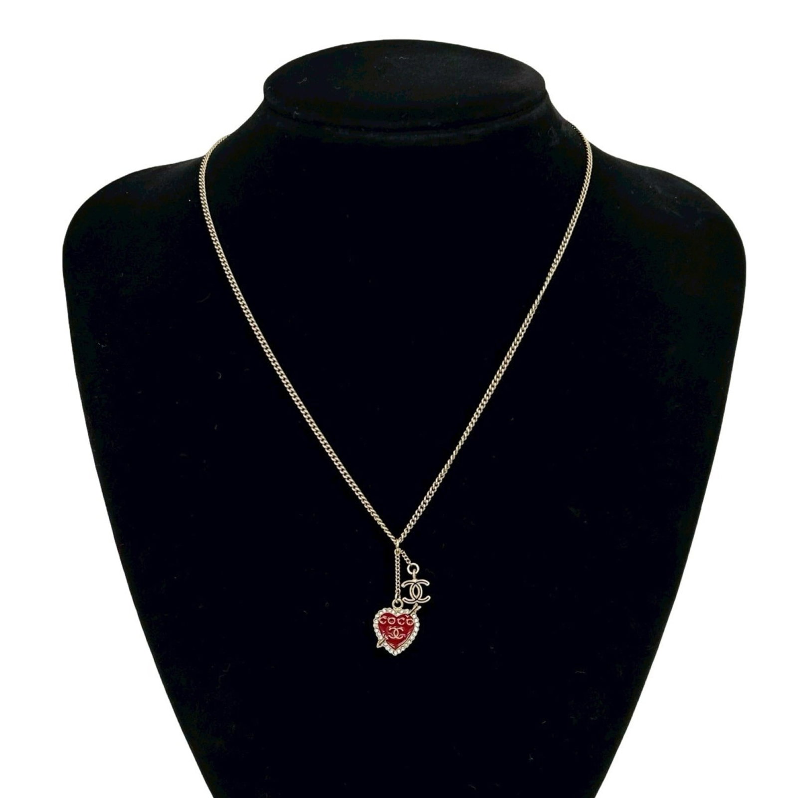 Coco Mark Heart Motif Rhinestone Necklace Gold Pendant Chanel Red: Coco Mark Heart Motif Rhinestone Necklace Gold Pendant Chanel Red Gold Plating Coco Mark Heart Motif Rhinestone Necklace Pendant with 42cm Chain, Signed by Artist. This Chanel necklace features a