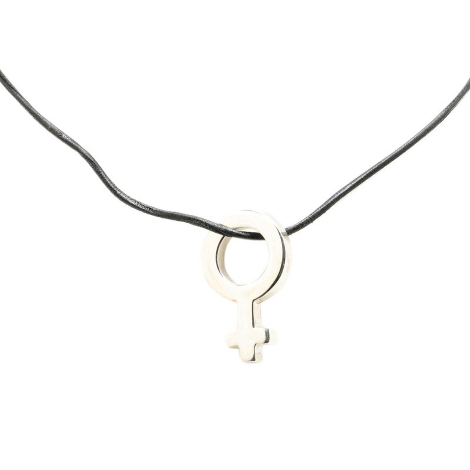 Gucci women's leather silver necklace symbol black Sv925: Gucci women's leather silver necklace symbol black Sv925 Silver925 Gucci women's leather necklace symbol black. This elegant silver necklace features a striking black leather pendant with the iconic G