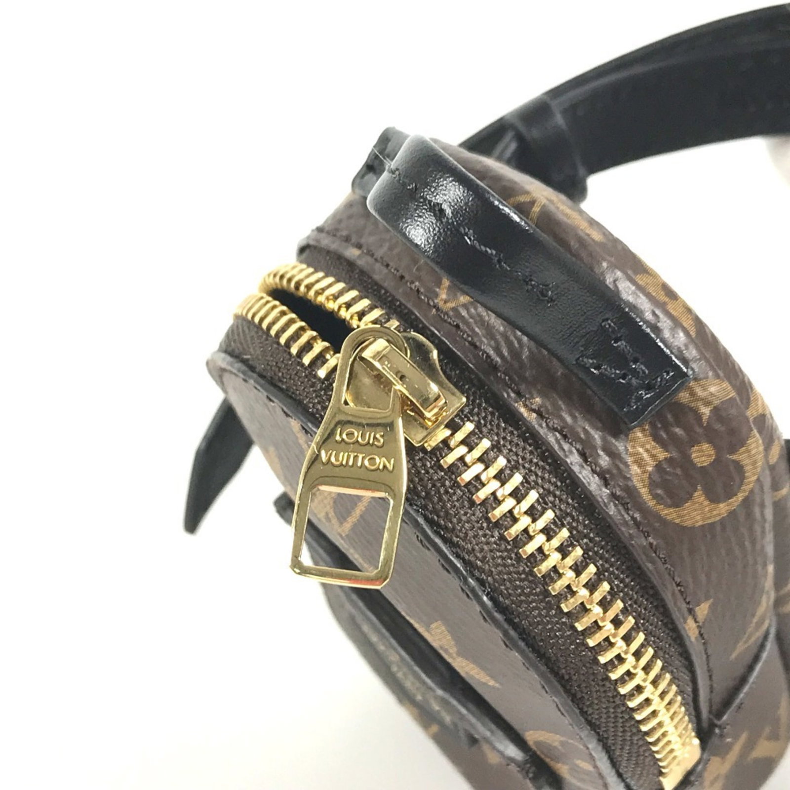 Leather Monogram Louis Vuitton Charm - 8