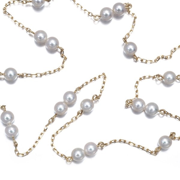 Mikimoto Necklace Akoya Pearl 4.0Mm Station 18K 750 Yellow Gold: Mikimoto Necklace Akoya Pearl 4.0Mm Station 18K 750 Yellow Gold Station 18K yellow gold necklace features a cultured Akoya pearl with a diameter of 4.0mm, showcasing the beauty of Mikimoto's